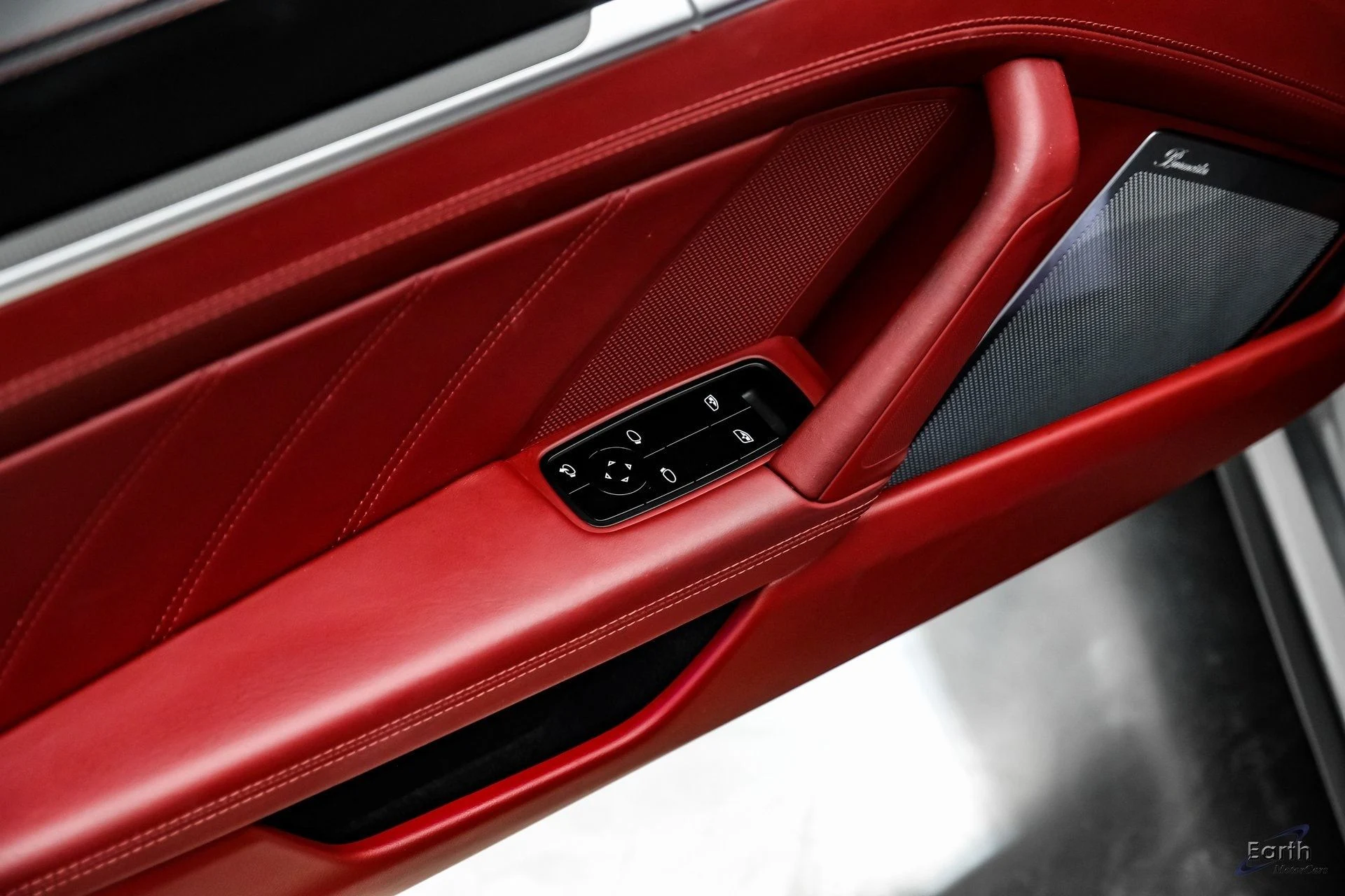 mph084_2908297822_3837d7eca74dc3746dc6414b0fd5666ax_32ad68e635