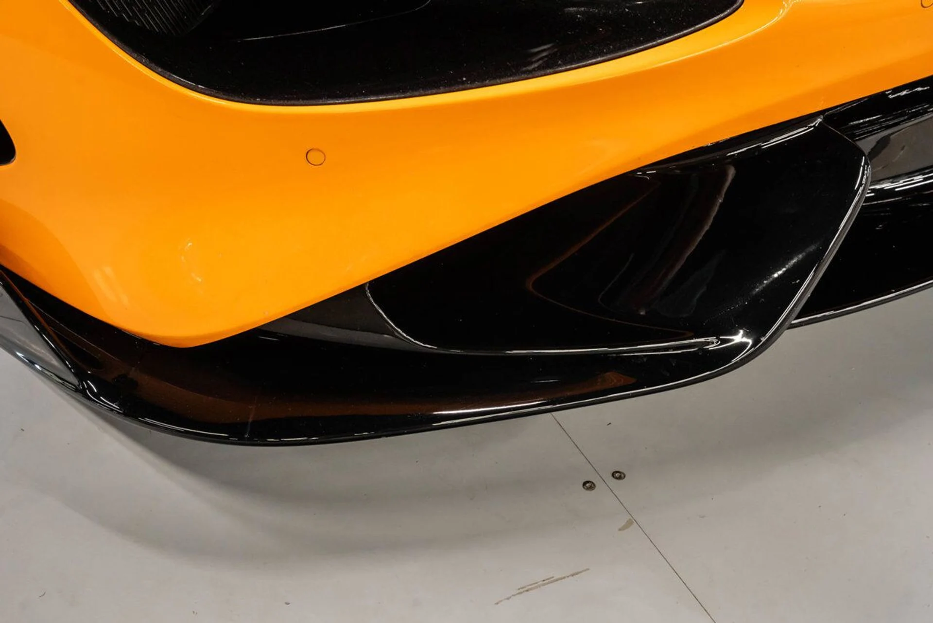 mph084_2938699609_mclaren_765lt_2021_19d193b5fe