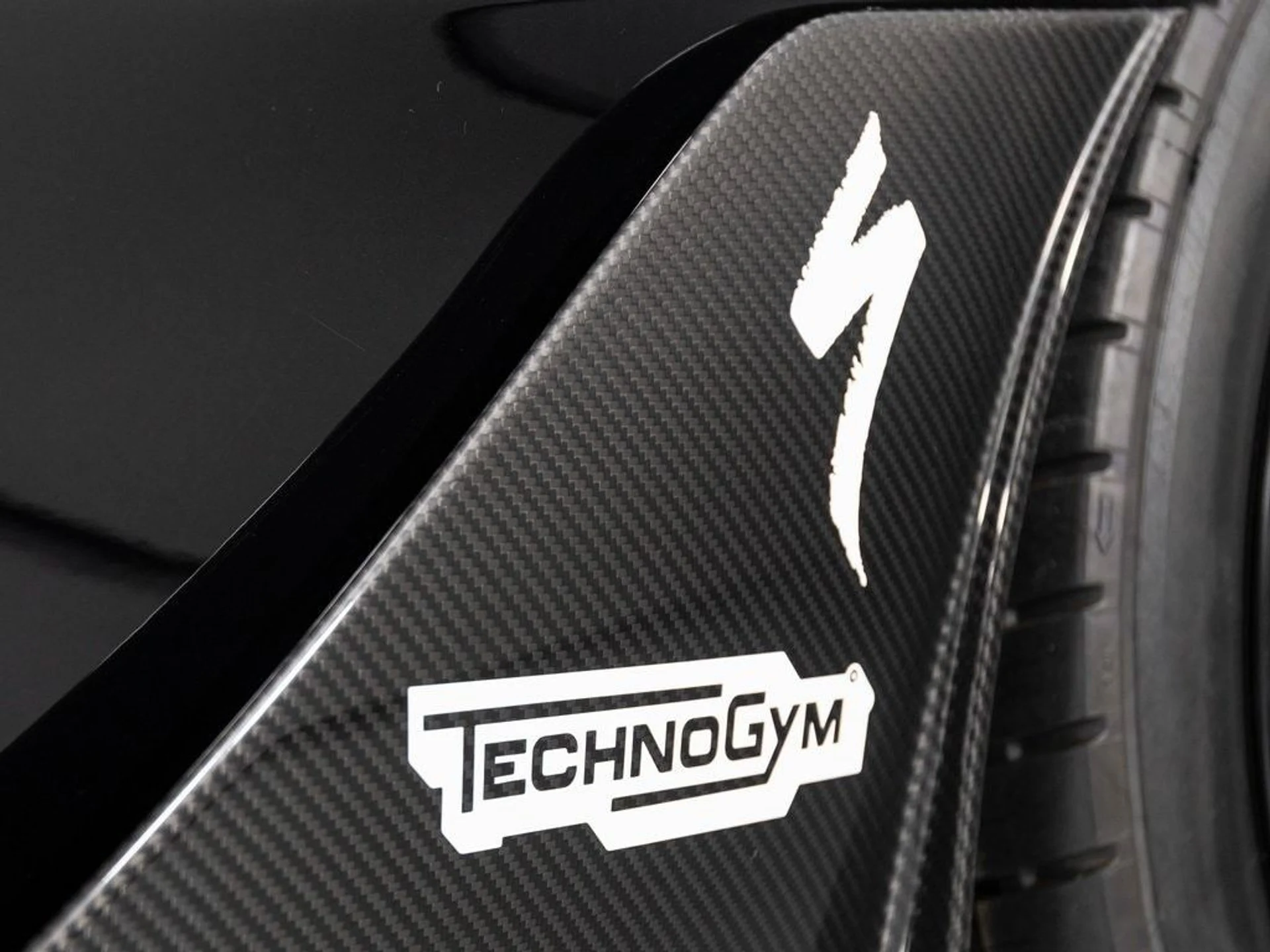 mph084_2941862711_38283c49f321c5a37b26b1d249dec4d9x_a7960a5593