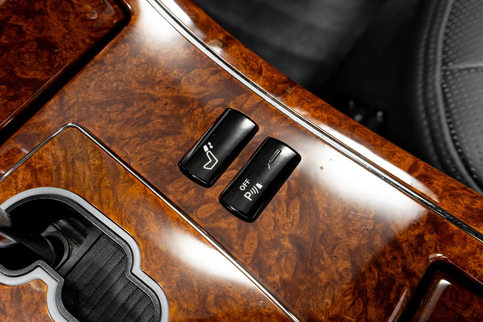 mph084_2971402350_Used_2004_Maybach_57_1769486757_b1792cd879