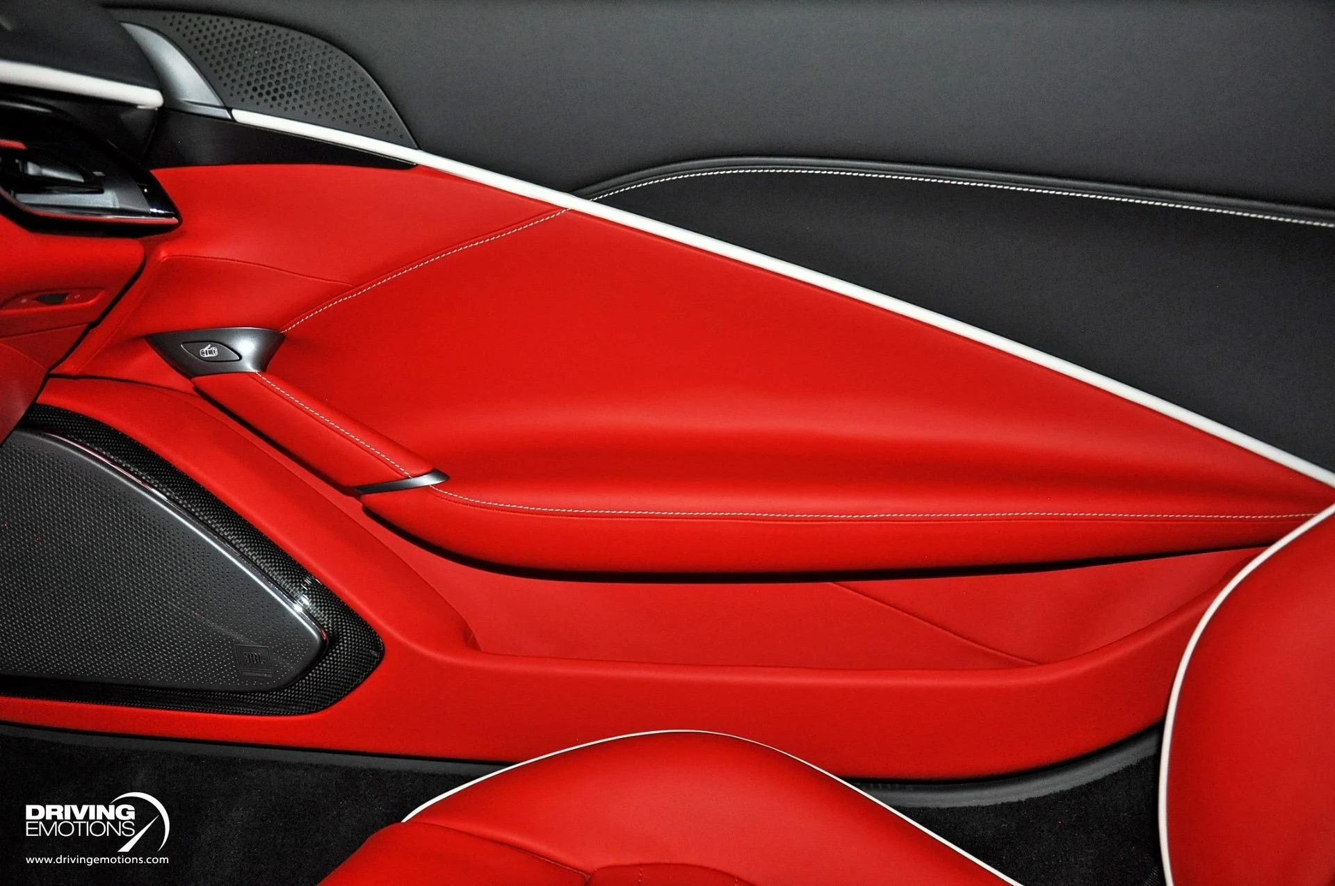 mph084_3062633368_882_p85_l_8c6a296131