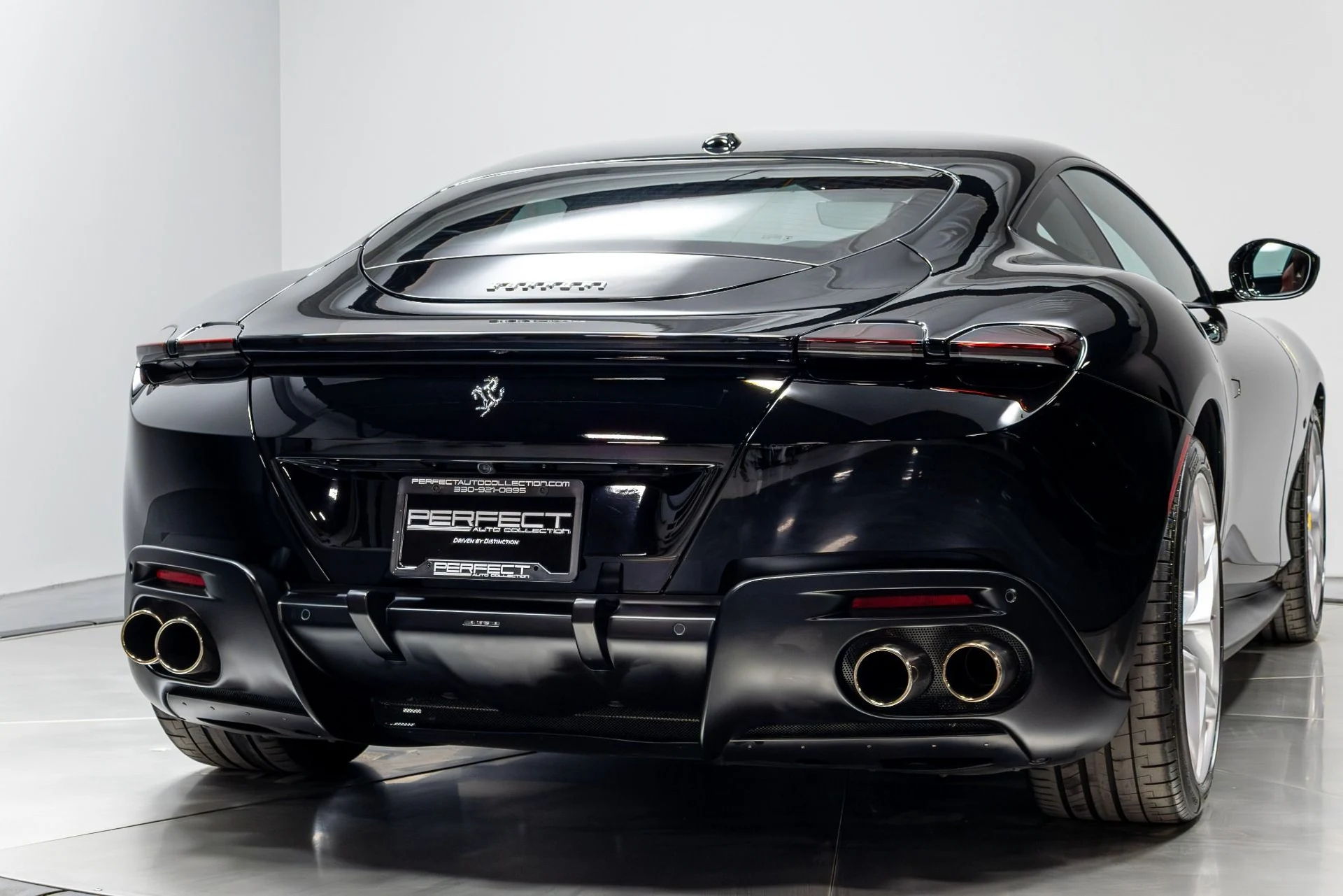 mph084_3090558145_Used_2022_Ferrari_Roma_1775684538_576227505e