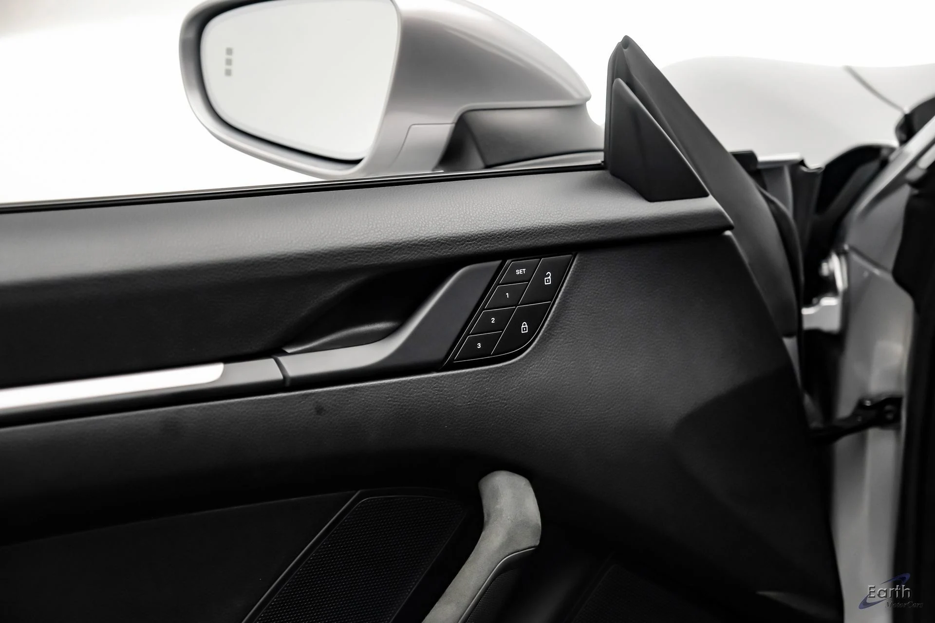 mph084_320736106_33214ac86308c1a968aa08609a5712a6x_167b9605a7