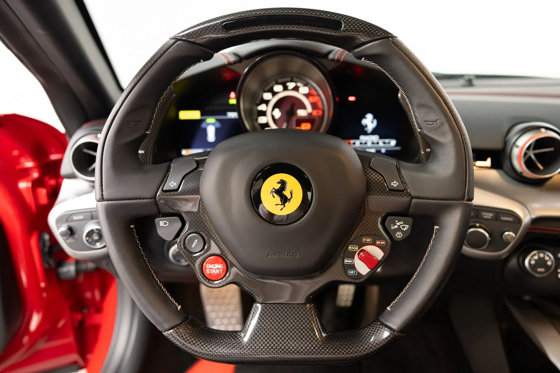 mph084_3240200267_Used_2017_Ferrari_F12berlinetta_1787065033_63d4c524cb