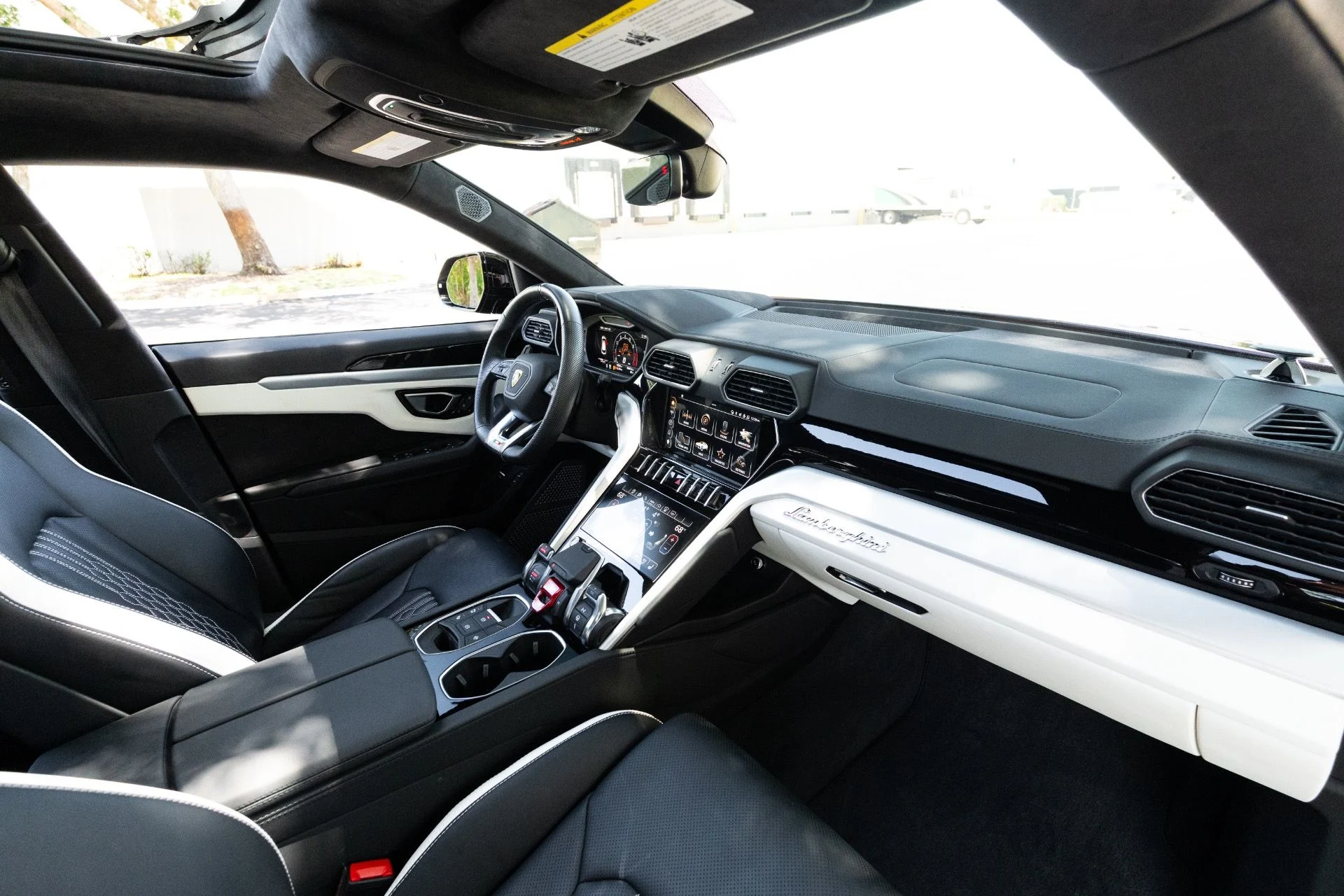 mph084_3378387916_Used_2023_Lamborghini_Urus_S_1780940773_3df5cb88c8