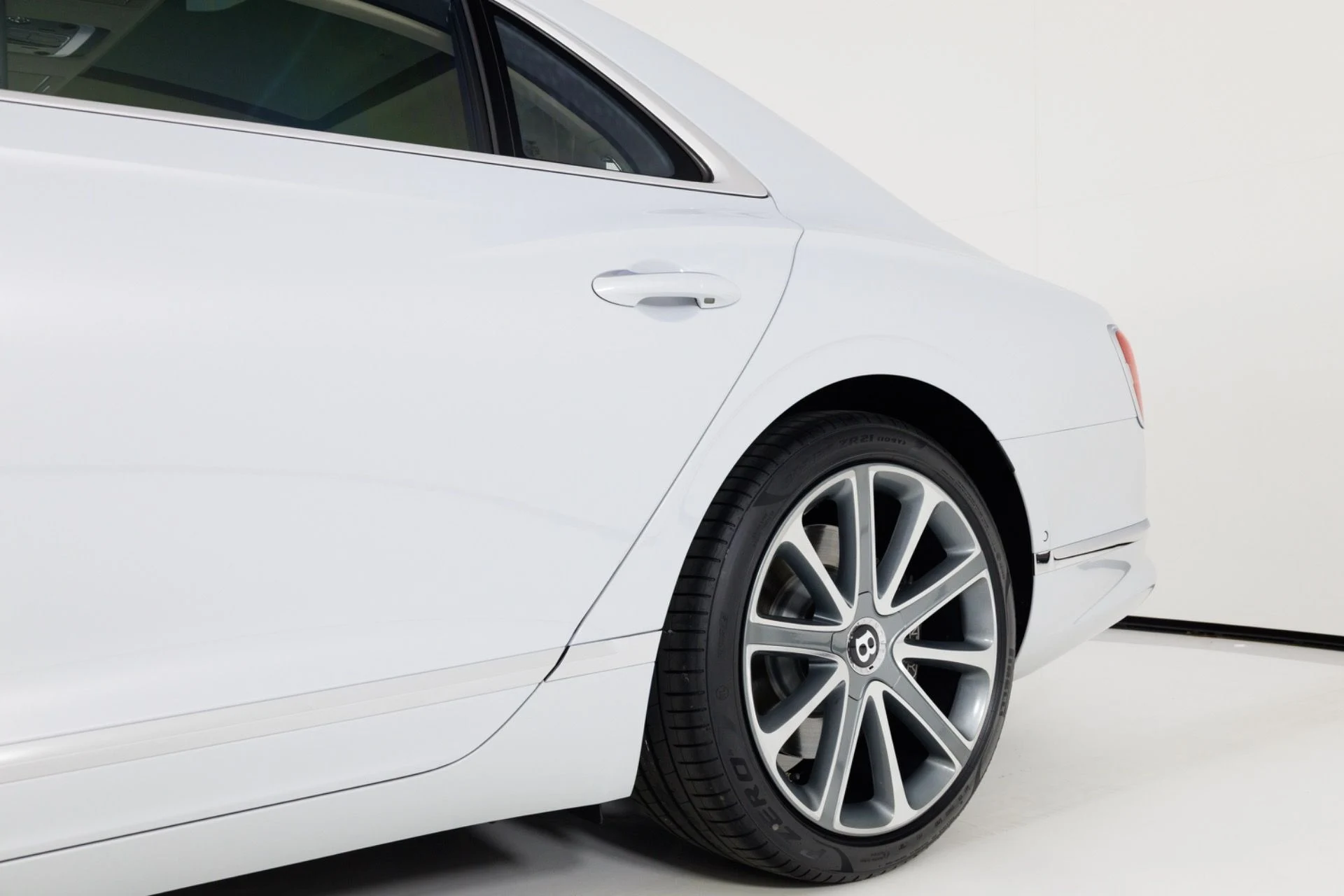 mph084_3413783791_Used_2020_Bentley_Flying_Spur_W12_1776899573_a76f6e9a02