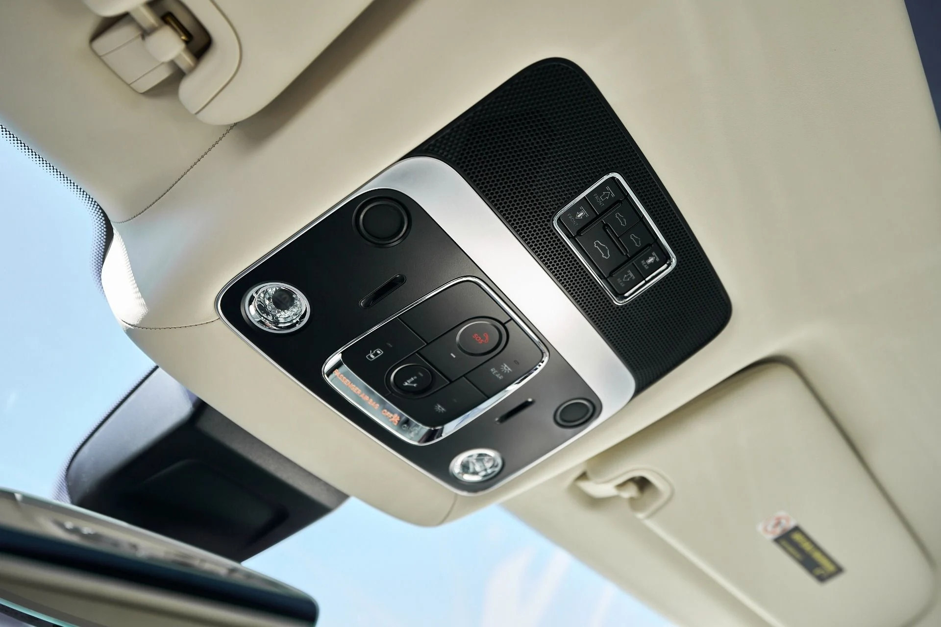 mph084_3564172700_Used_2025_Bentley_Flying_Spur_Speed_1762569308_0c2eef30e2