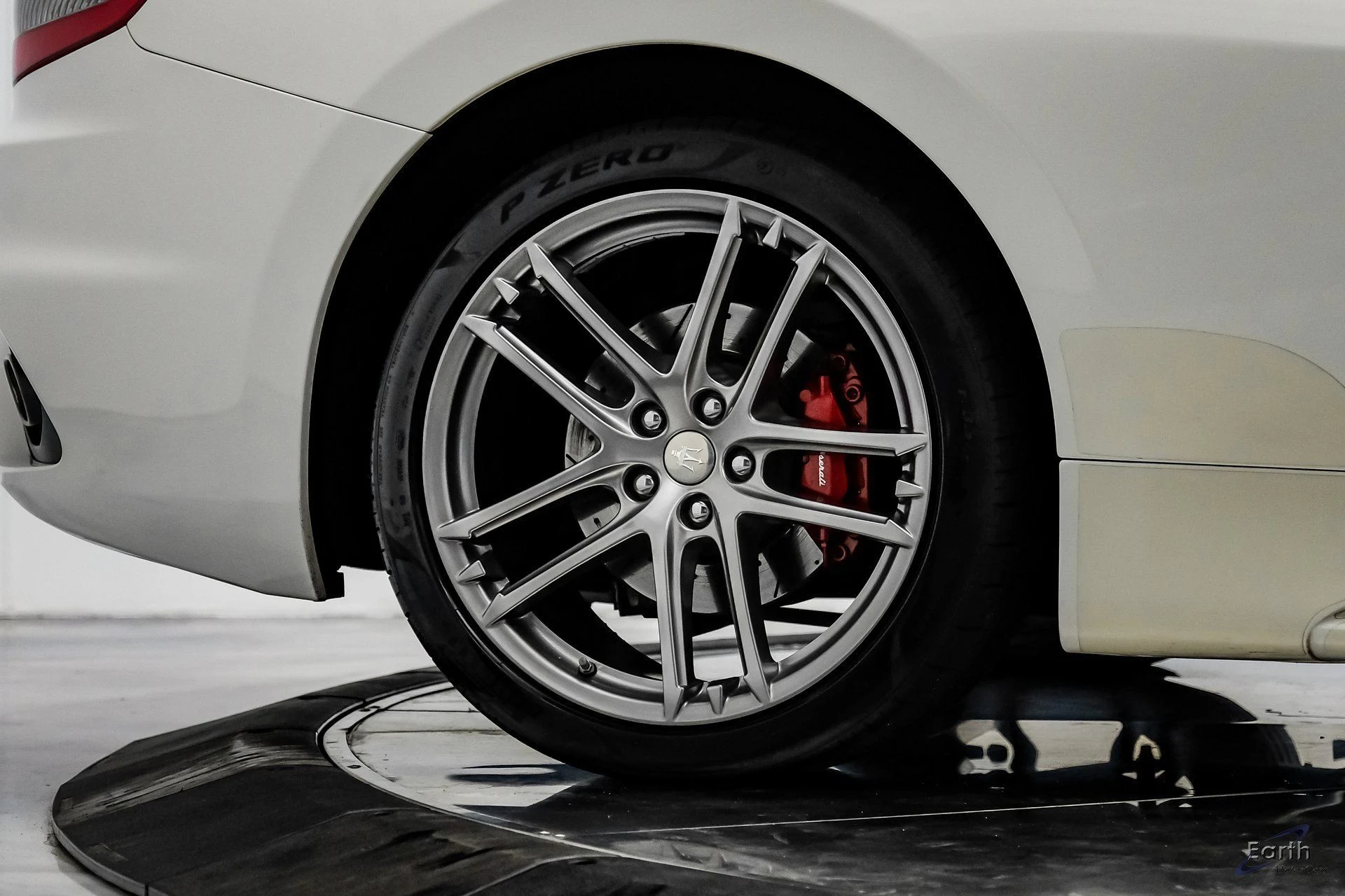 mph084_3729902900_e4a1cbde31ea66a4202429a00cbf52d7x_0320d061f4