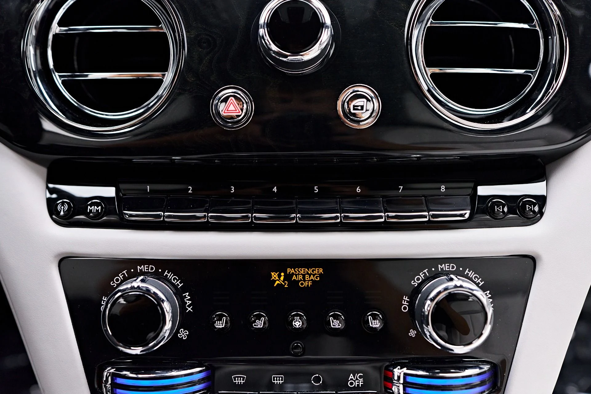 mph084_3875730043_Used_2024_Rolls_Royce_Ghost_Base_1752169894_783c030c97