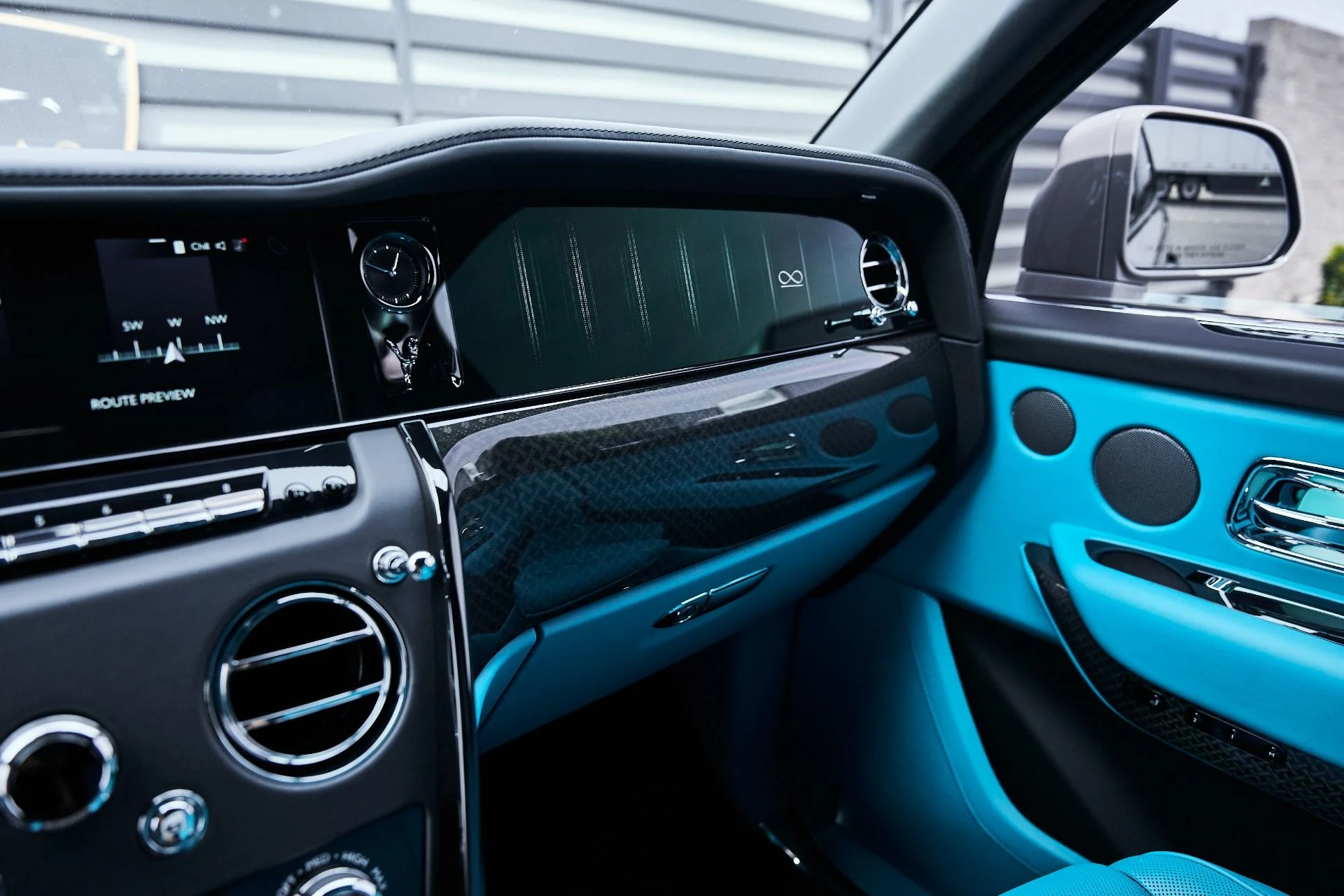 mph084_3953220984_Used_2025_Rolls_Royce_Cullinan_Black_Badge_1774912620_b16e71cb6b