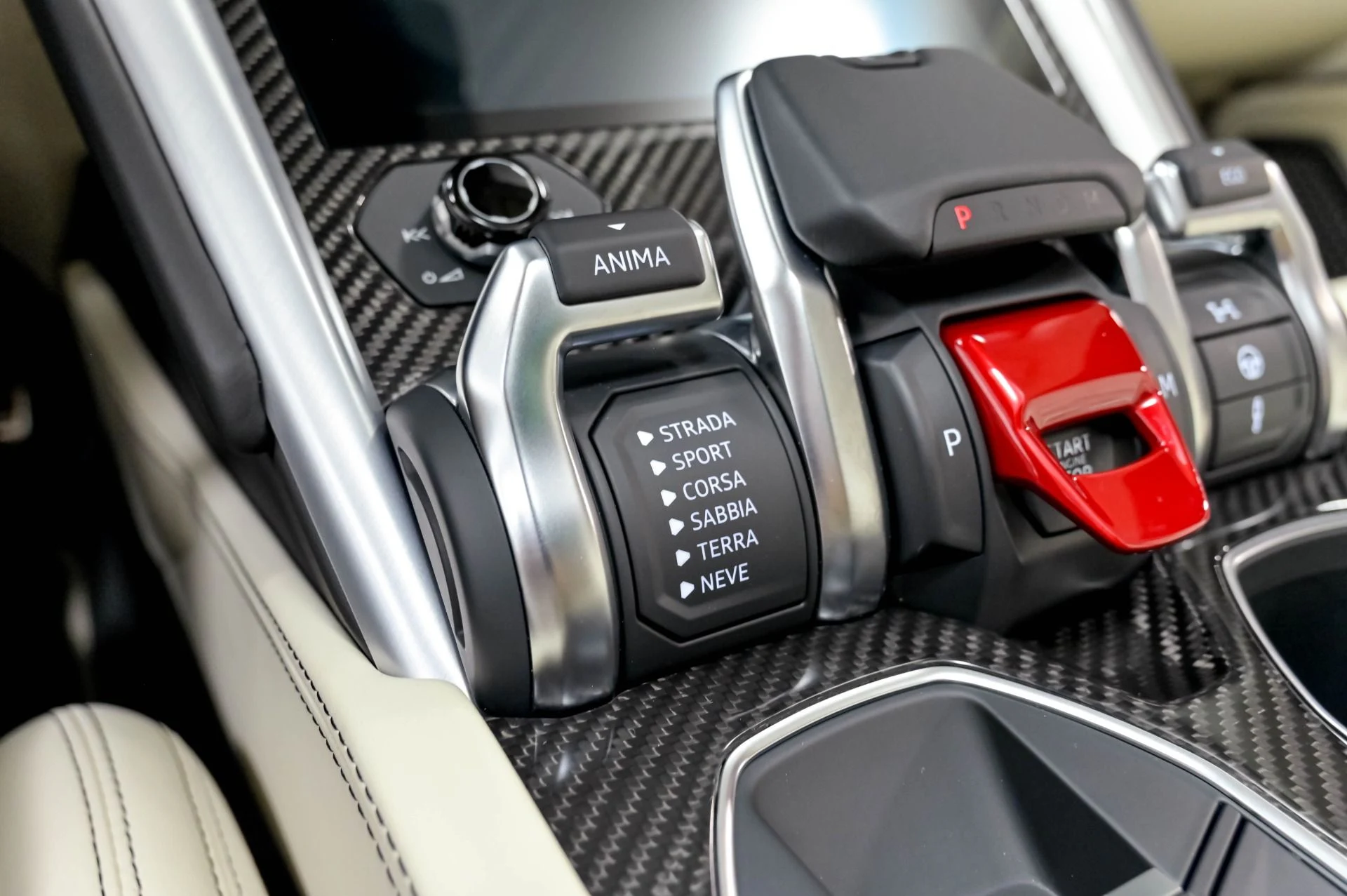 mph084_4085458926_Used_2020_Lamborghini_Urus_1778528583_8ad40e71ea