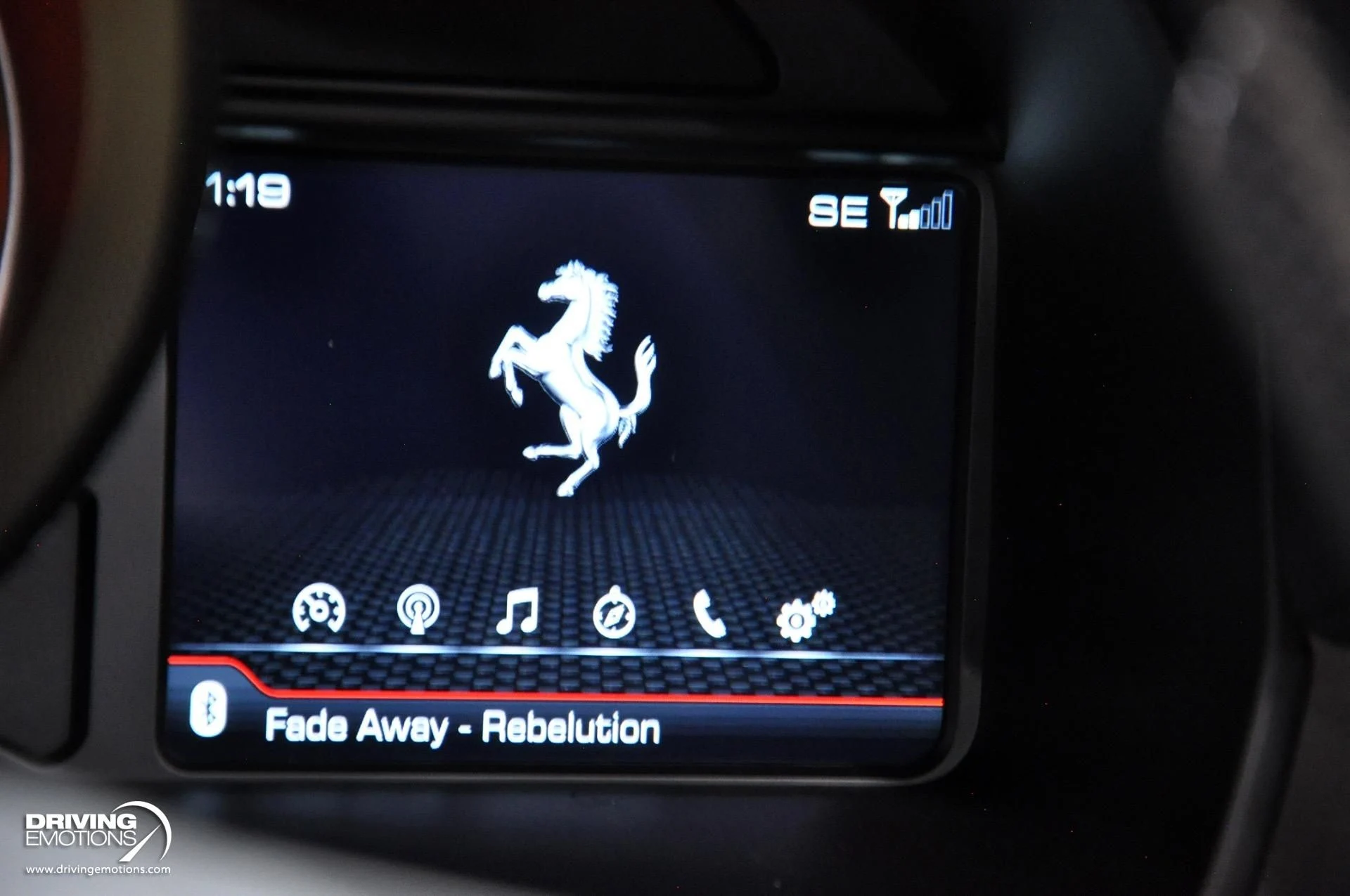 mph084_443022931_896_p85_l_794371f5eb