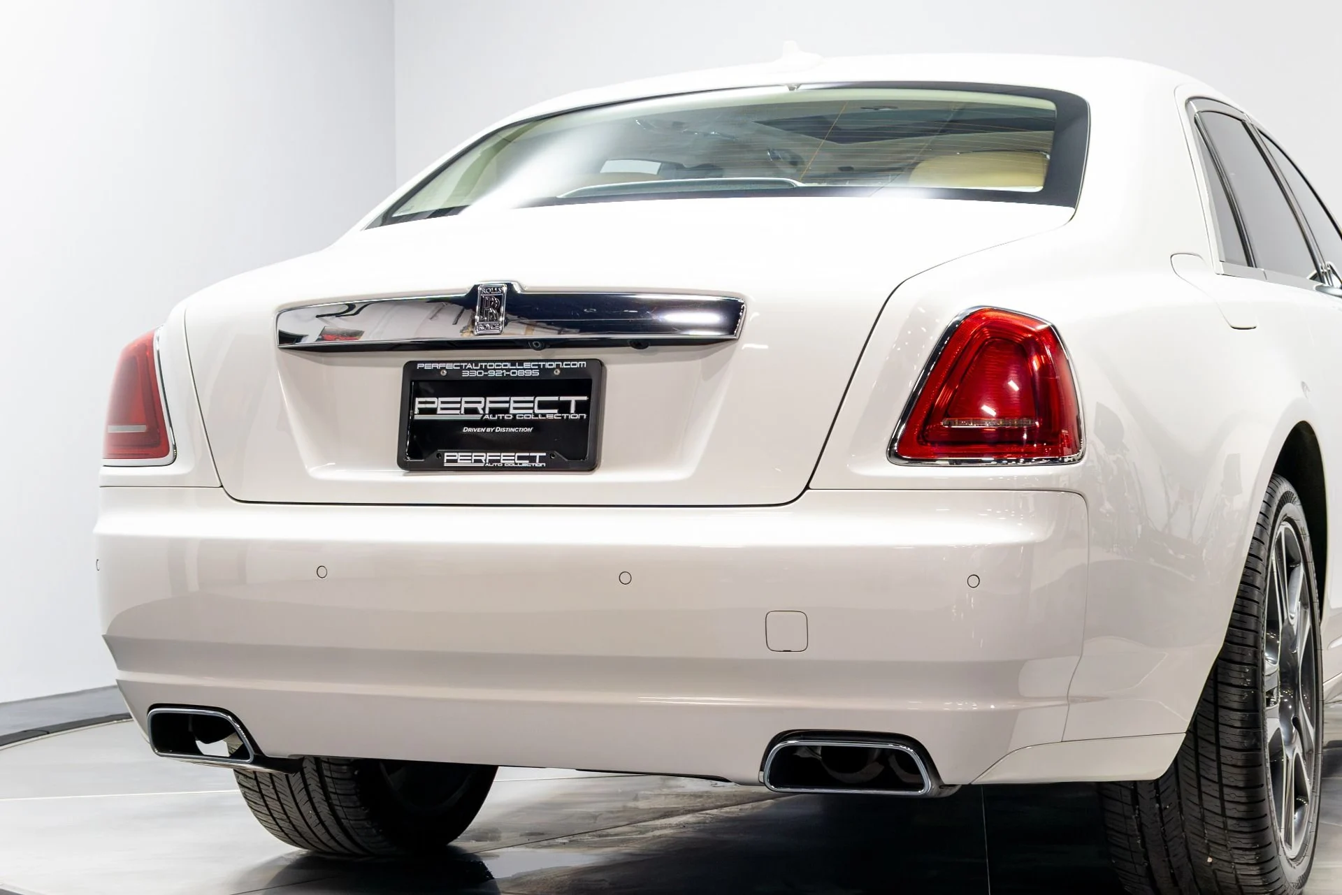 mph084_498009081_Used_2017_Rolls_Royce_Ghost_1774888920_cc4a6c9e27