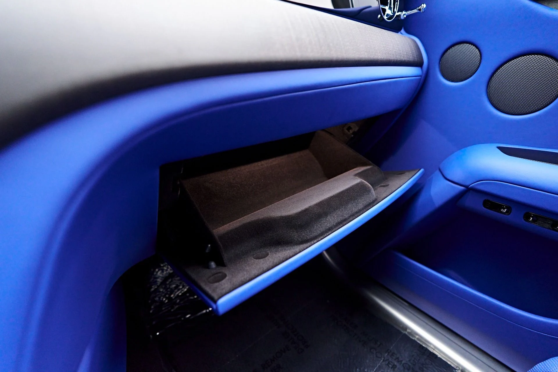 mph084_714523001_Used_2024_Rolls_Royce_Ghost_Base_1757190877_72a96744c0