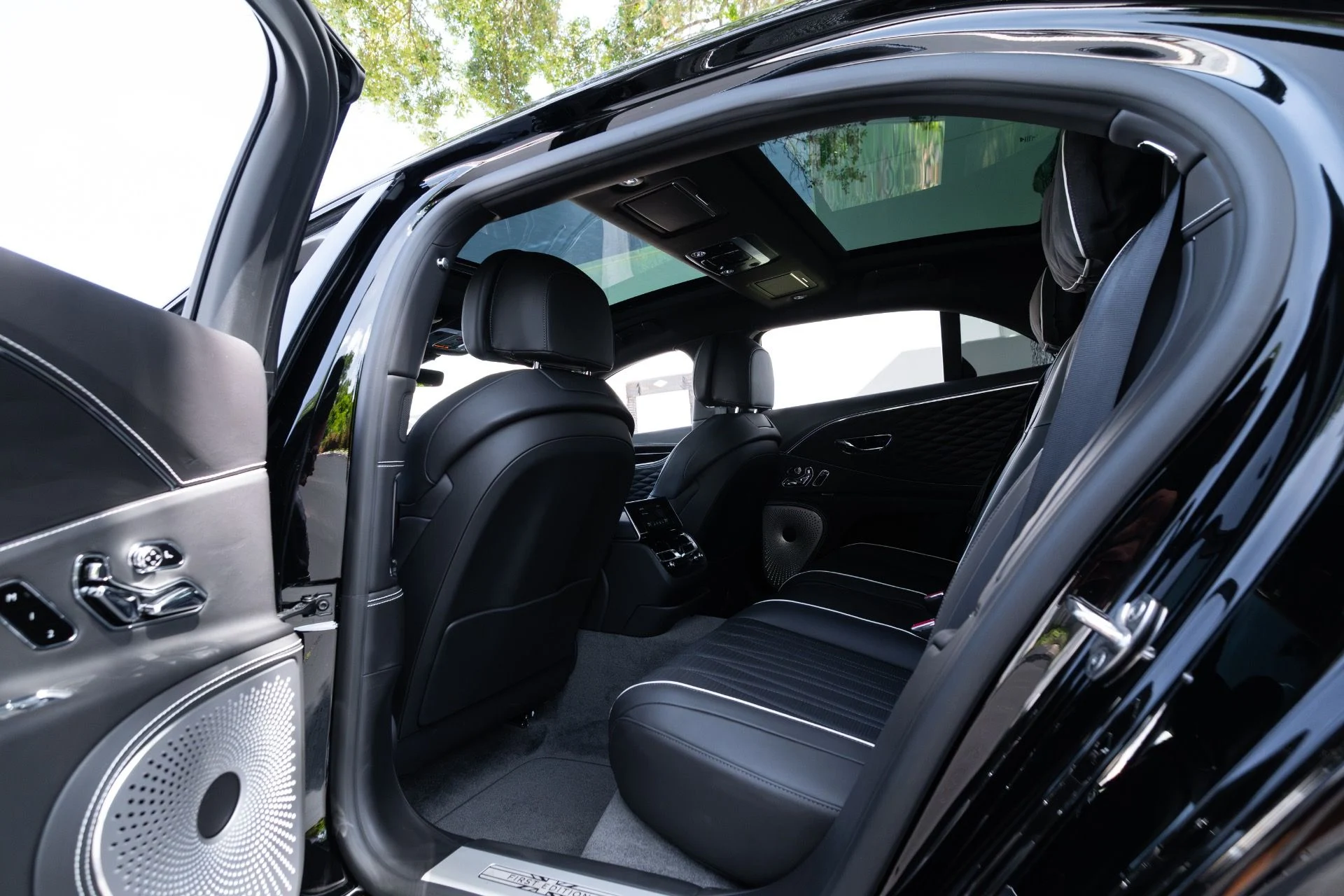 mph084_905404134_Used_2020_Bentley_Flying_Spur_W12_1780979756_8a27ff3822