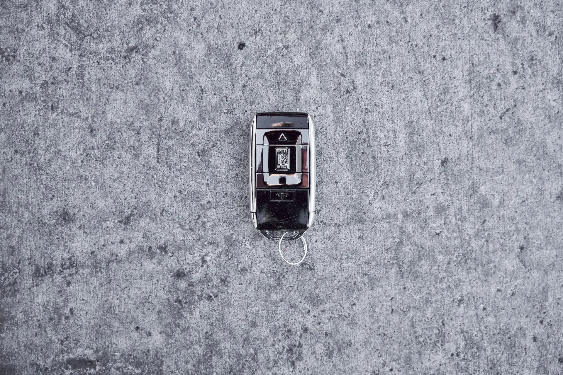 mph084_956097062_Used_2022_Rolls_Royce_Ghost_Base_1772766114_bd24360c6c