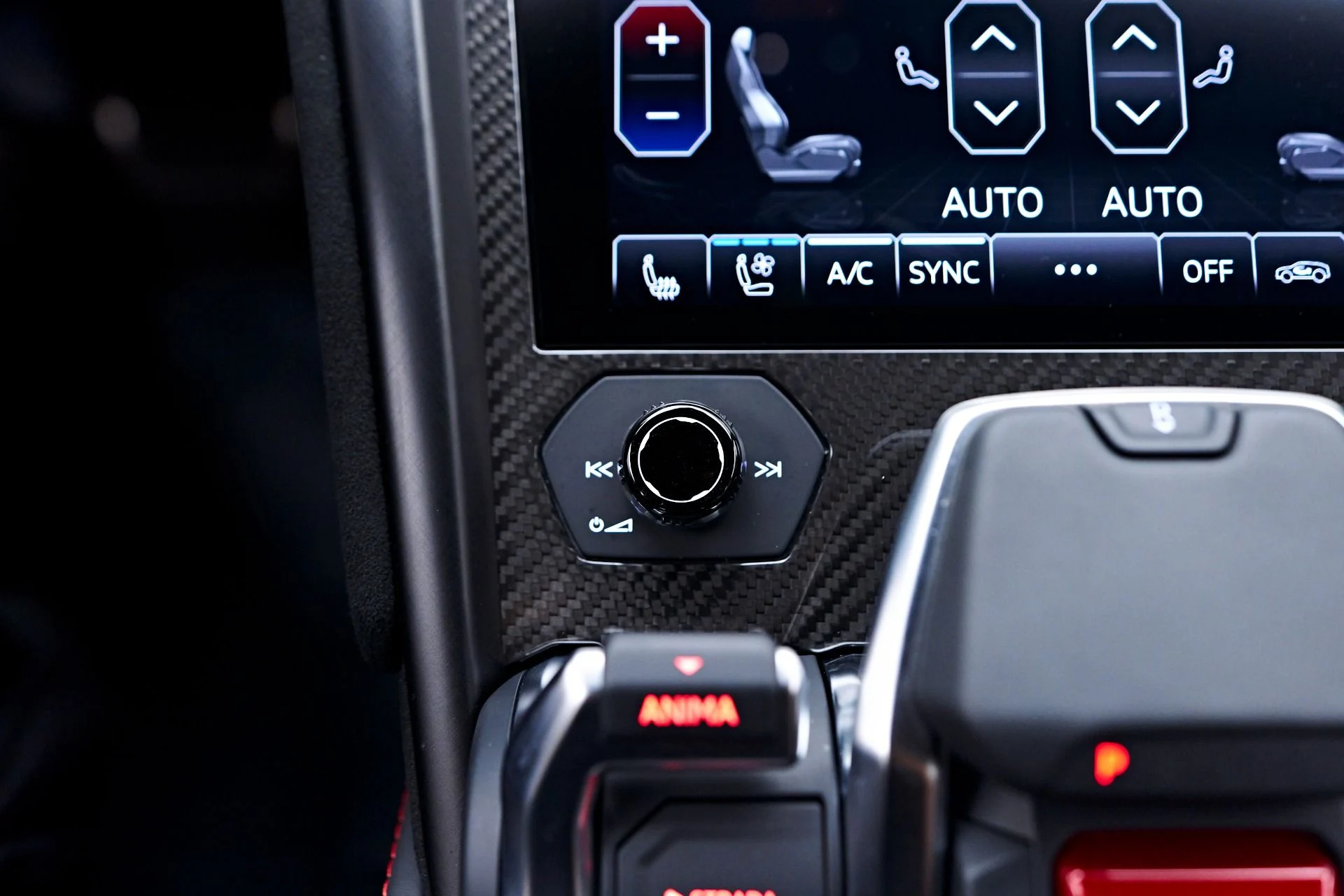 mph084_965821191_Used_2024_Lamborghini_Urus_Performante_1751408326_b0e92b091d