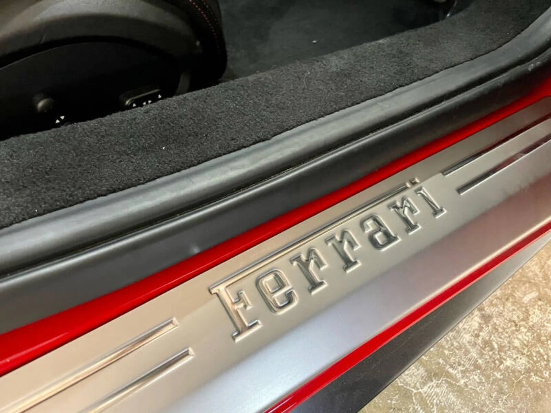 mph084_997753114_2012_ferrari_458_italia_base_2dr_coupe_9e72cf4bfe