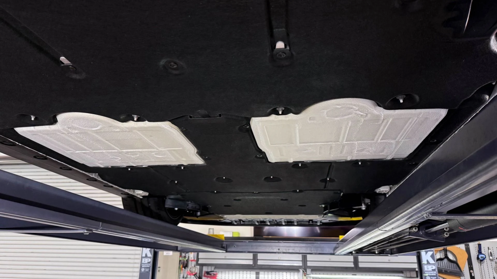 mph085_124095602_Used_2018_Porsche_911_GT_2_RS_1762388140_06420927c0