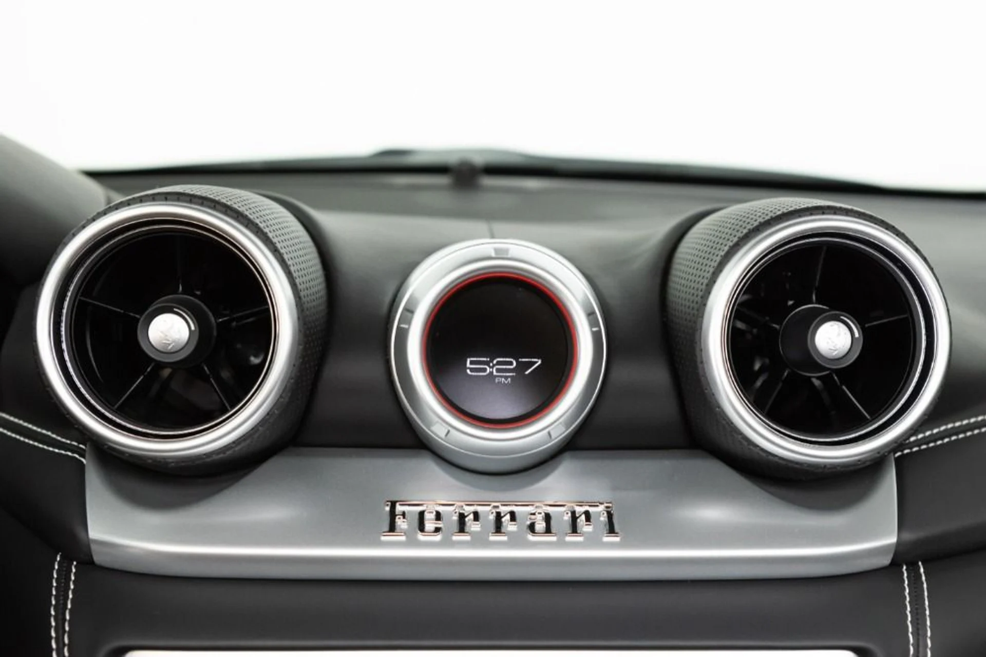 mph085_1385805082_Used_2016_Ferrari_California_T_99b9756091