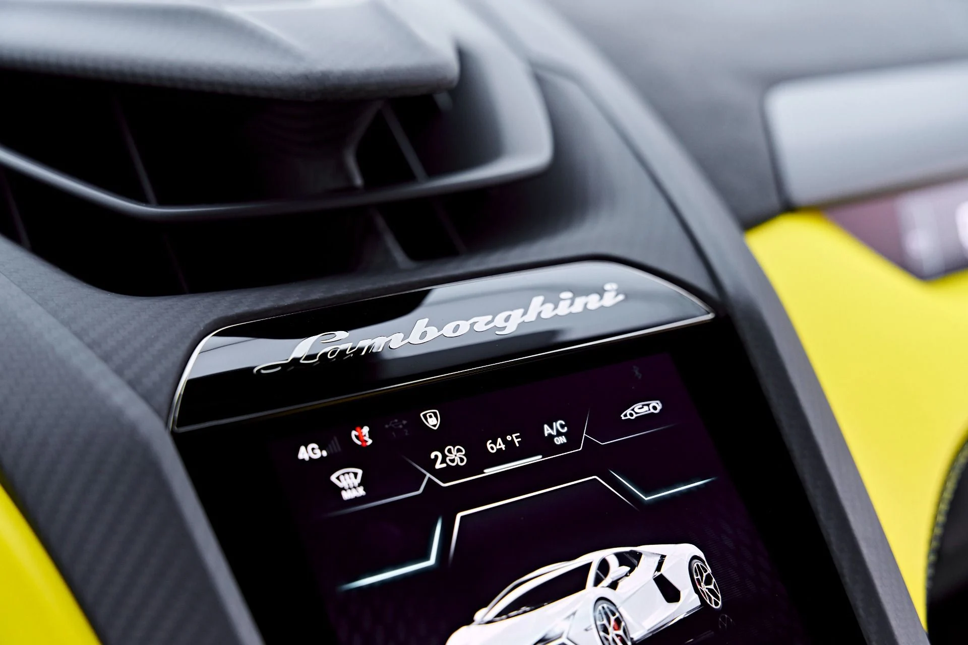 mph085_1401258305_Used_2026_Lamborghini_Revuelto_Base_1782198336_fa02bd3ac5