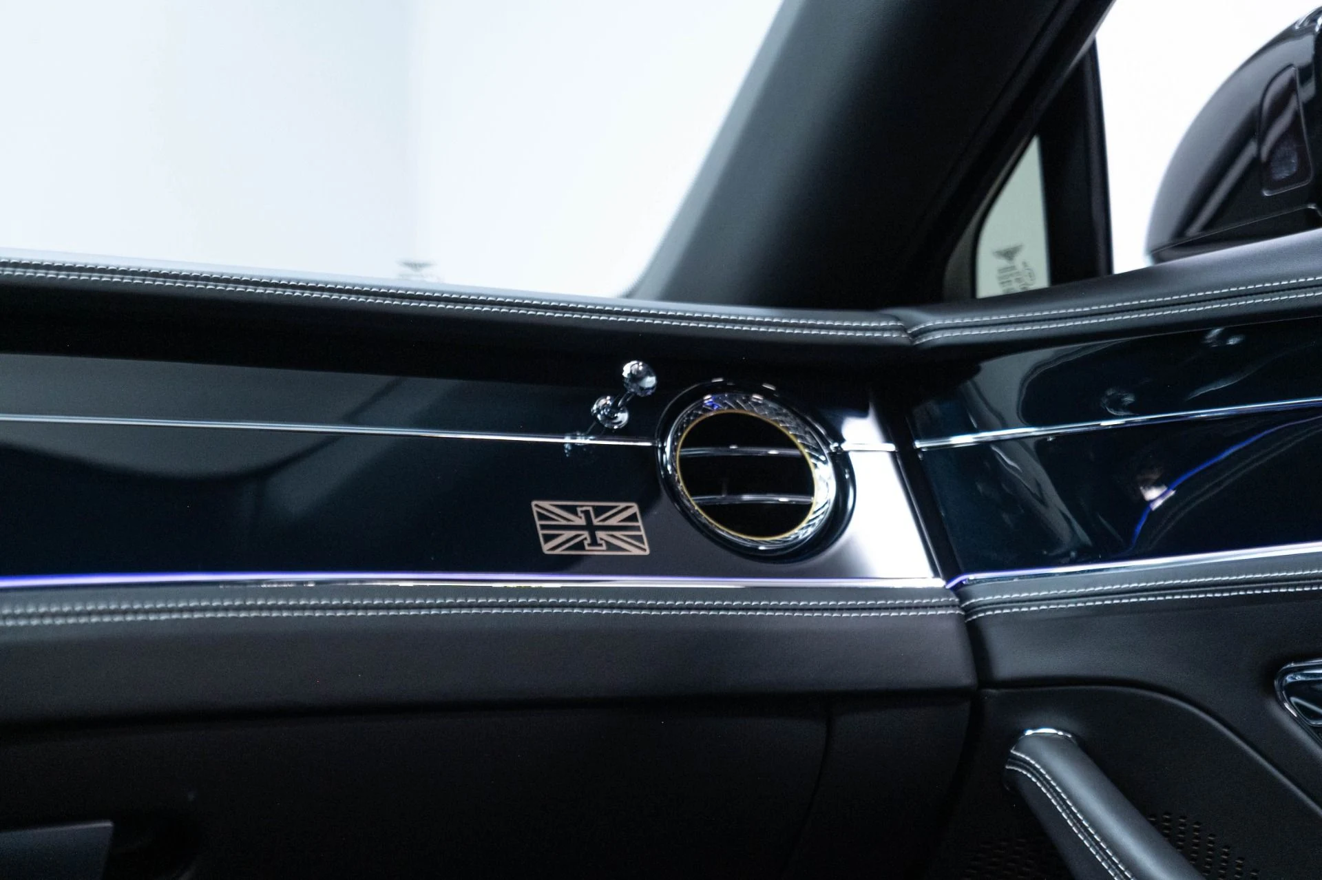 mph085_1442692034_Used_2020_Bentley_Flying_Spur_W12_1783372083_fd8e8b07ca