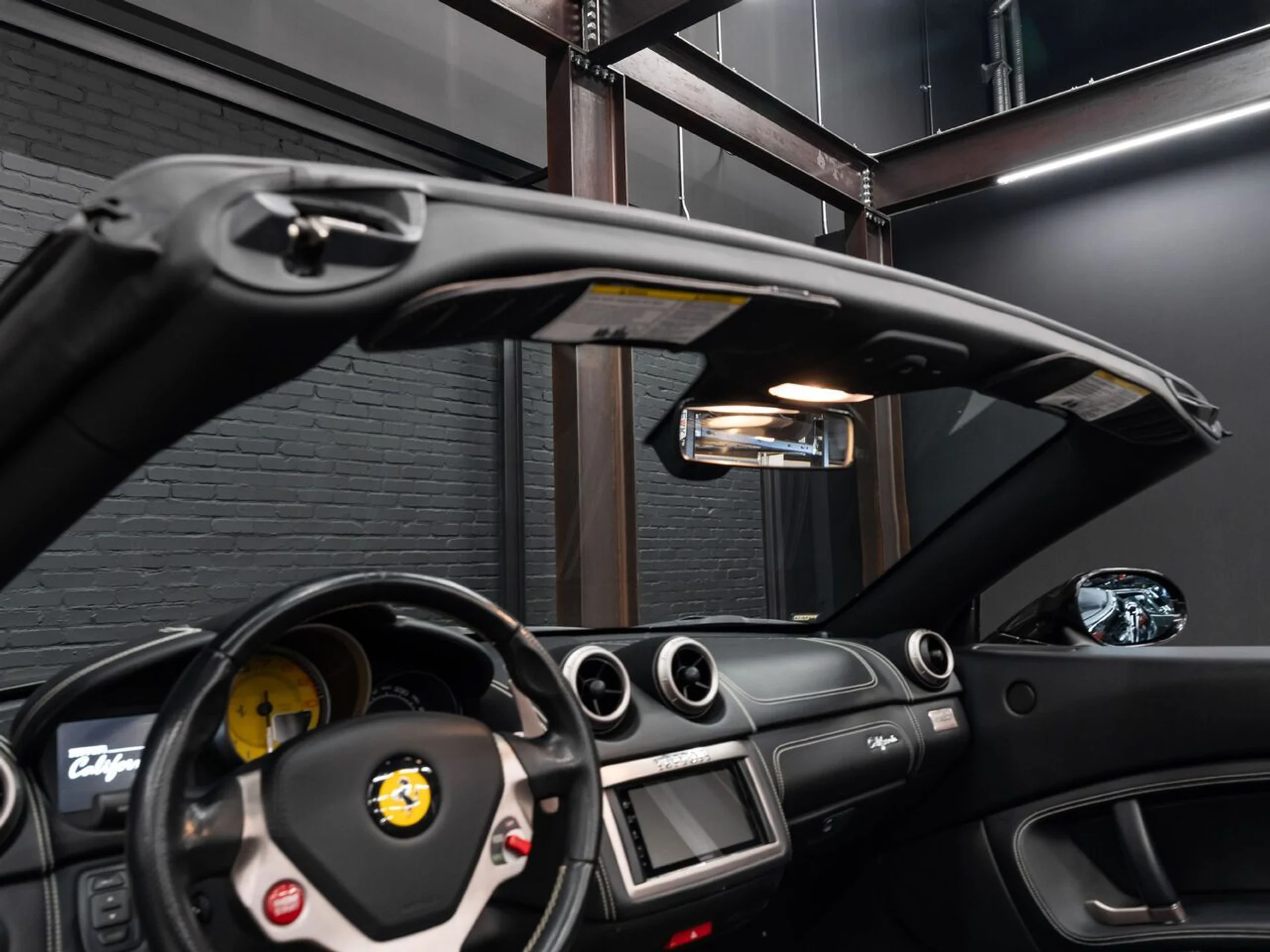 mph085_1461809423_ferrari_california_2011_59e555209d