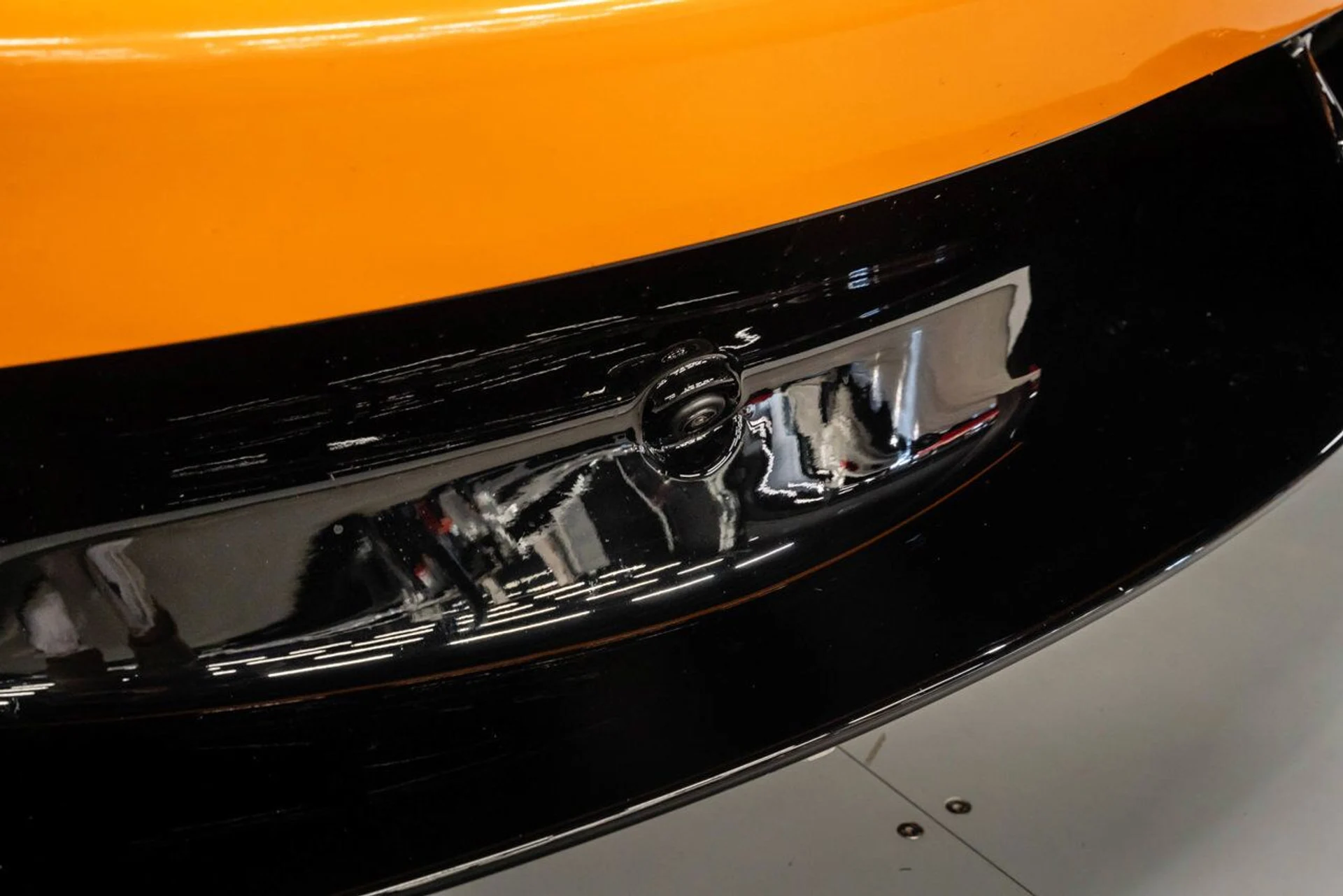 mph085_1663559078_mclaren_765lt_2021_5c48d0a114