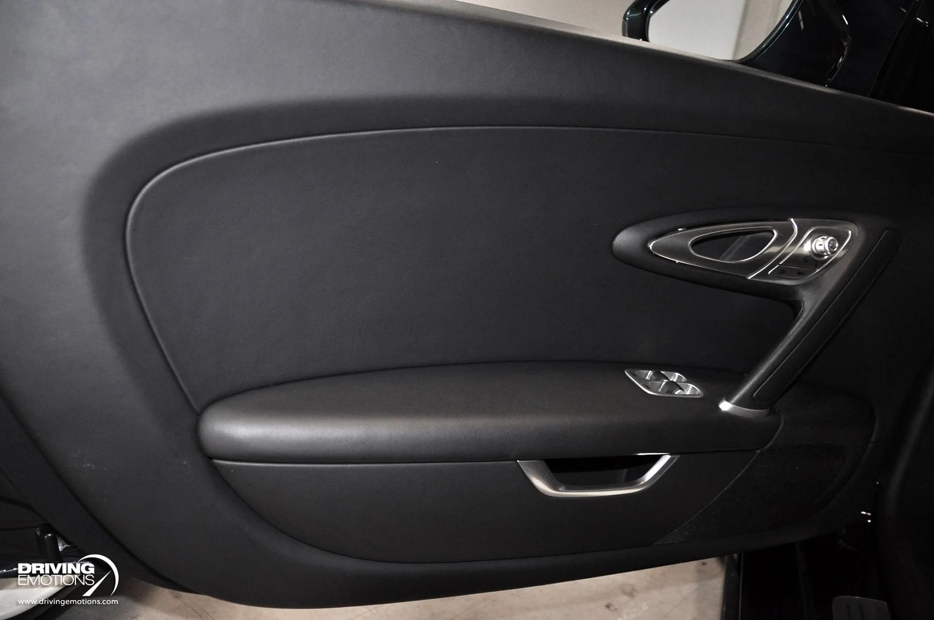 mph085_2055753776_479_p86_l_7b0f6ab836