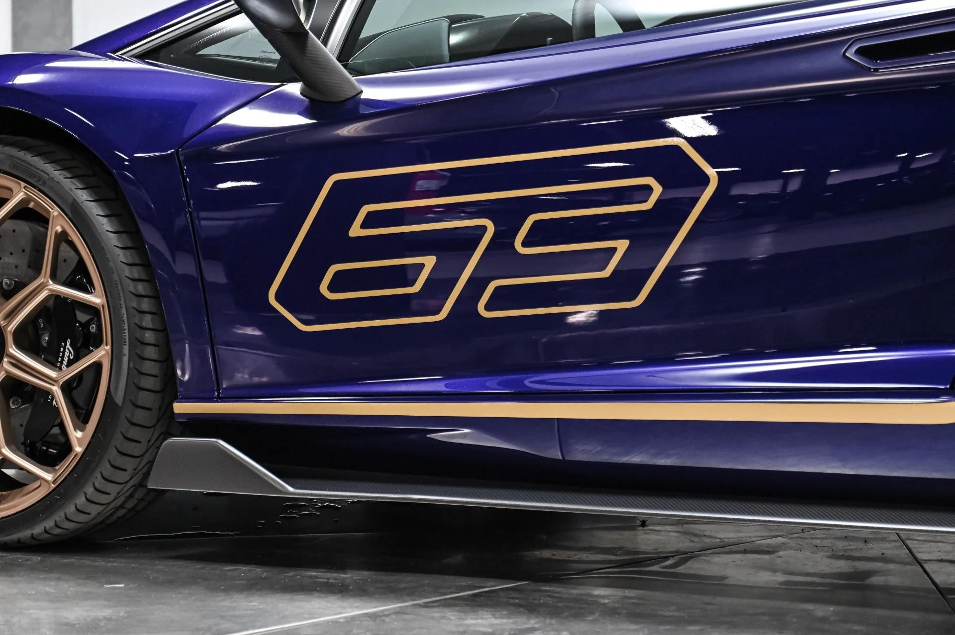 mph085_2214753552_Used_2019_Lamborghini_Aventador_SVJ_1760550494_e49f9a57b3