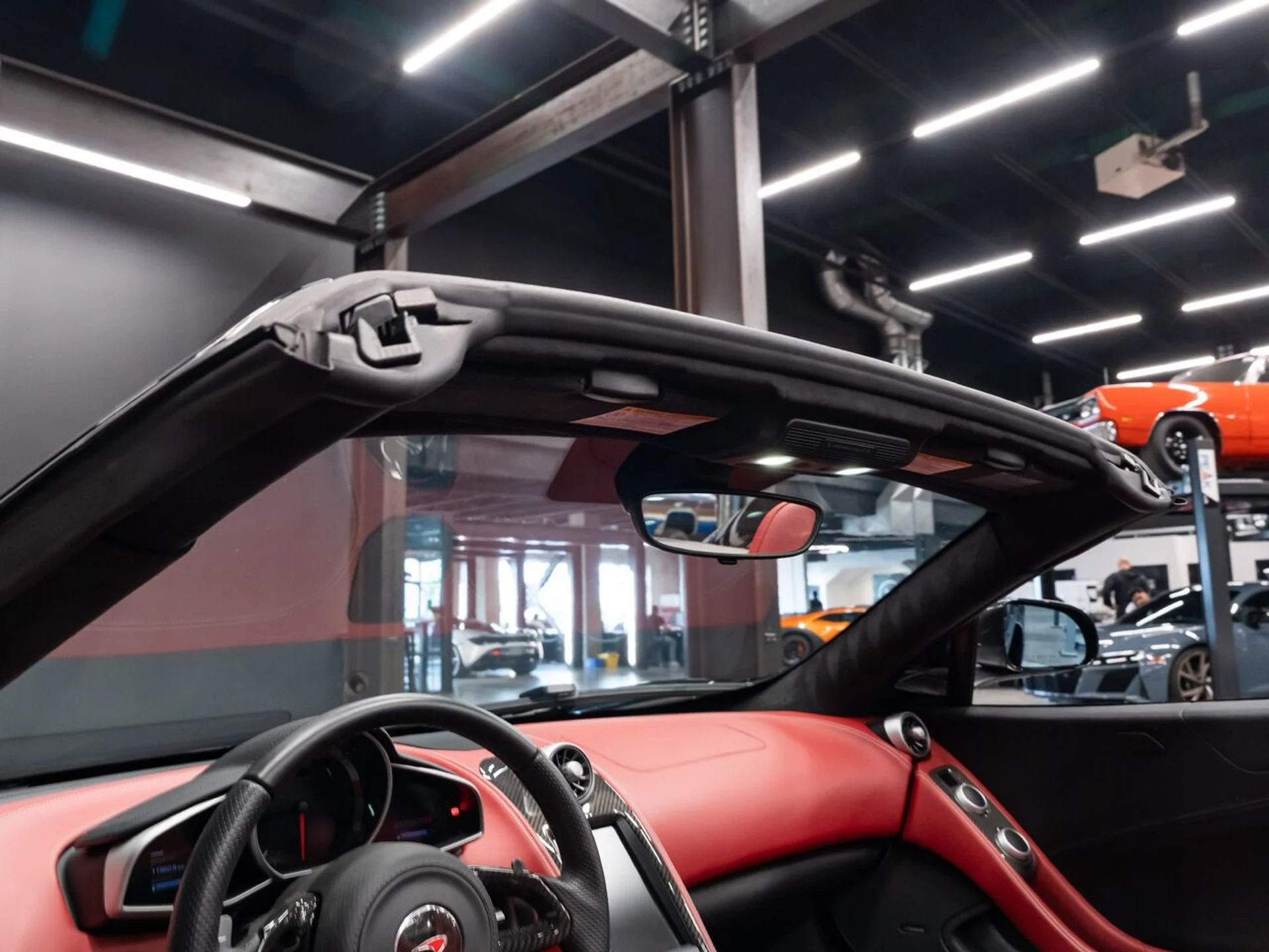 mph085_2279596628_mclaren_650s_2015_86d12a3226