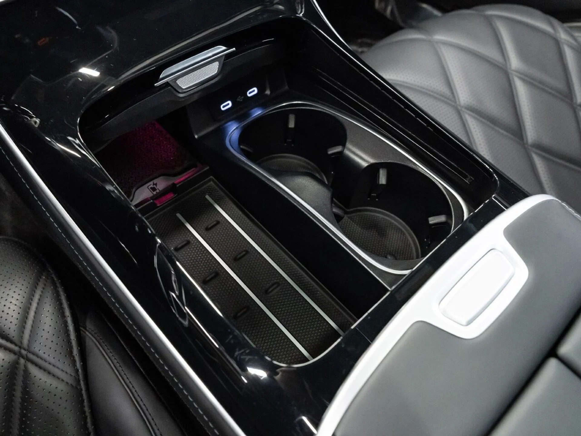 mph085_2362532518_mercedes_benz_s_class_2023_d8b848c9de