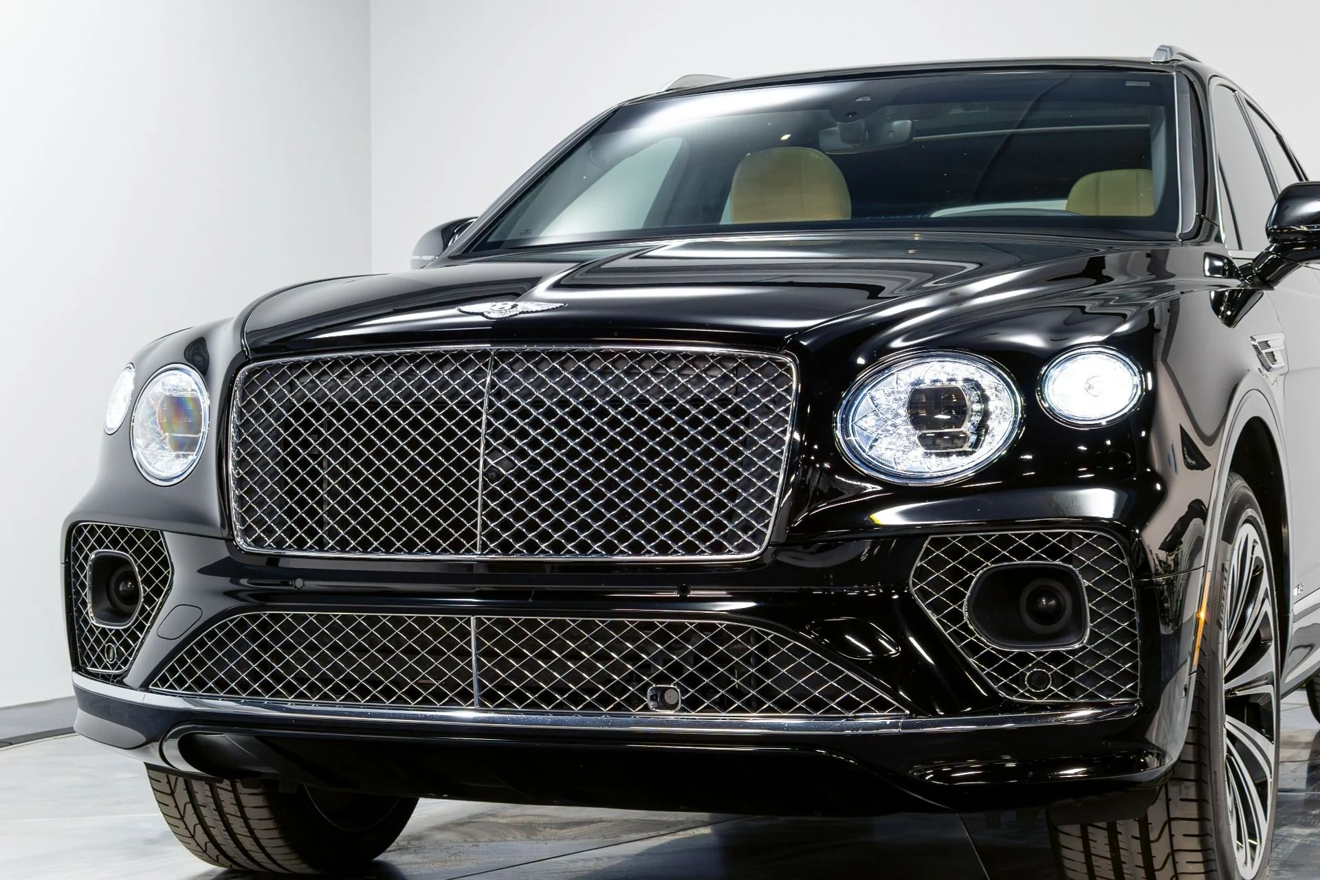 mph085_2494944545_Used_2021_Bentley_Bentayga_V8_First_Edition_1776782316_b8fce2a75e