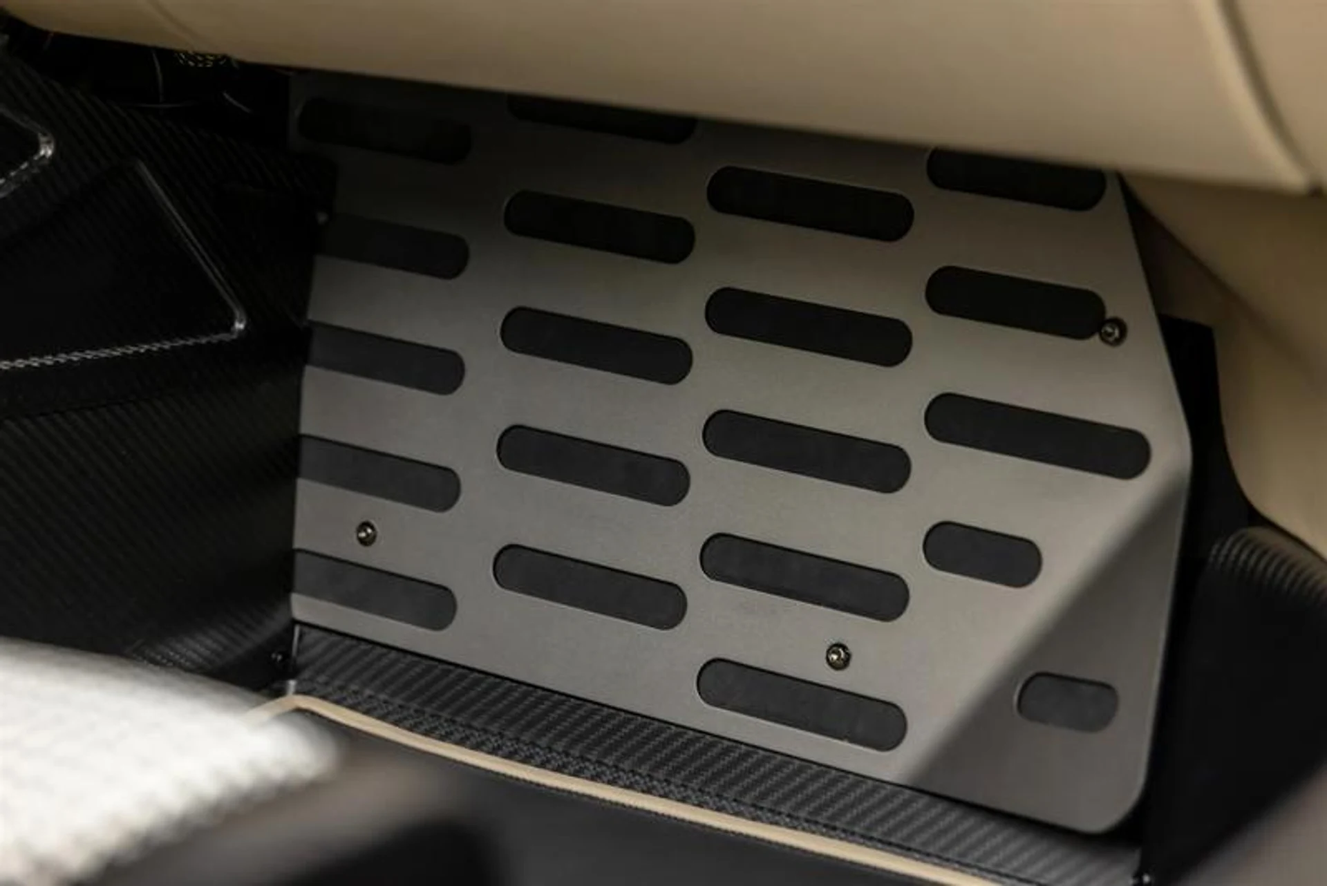 mph085_2542749348_156_A0538_F310_4580_B1_A9_B7263_DC_7_A5_F1_0b8d8ec439