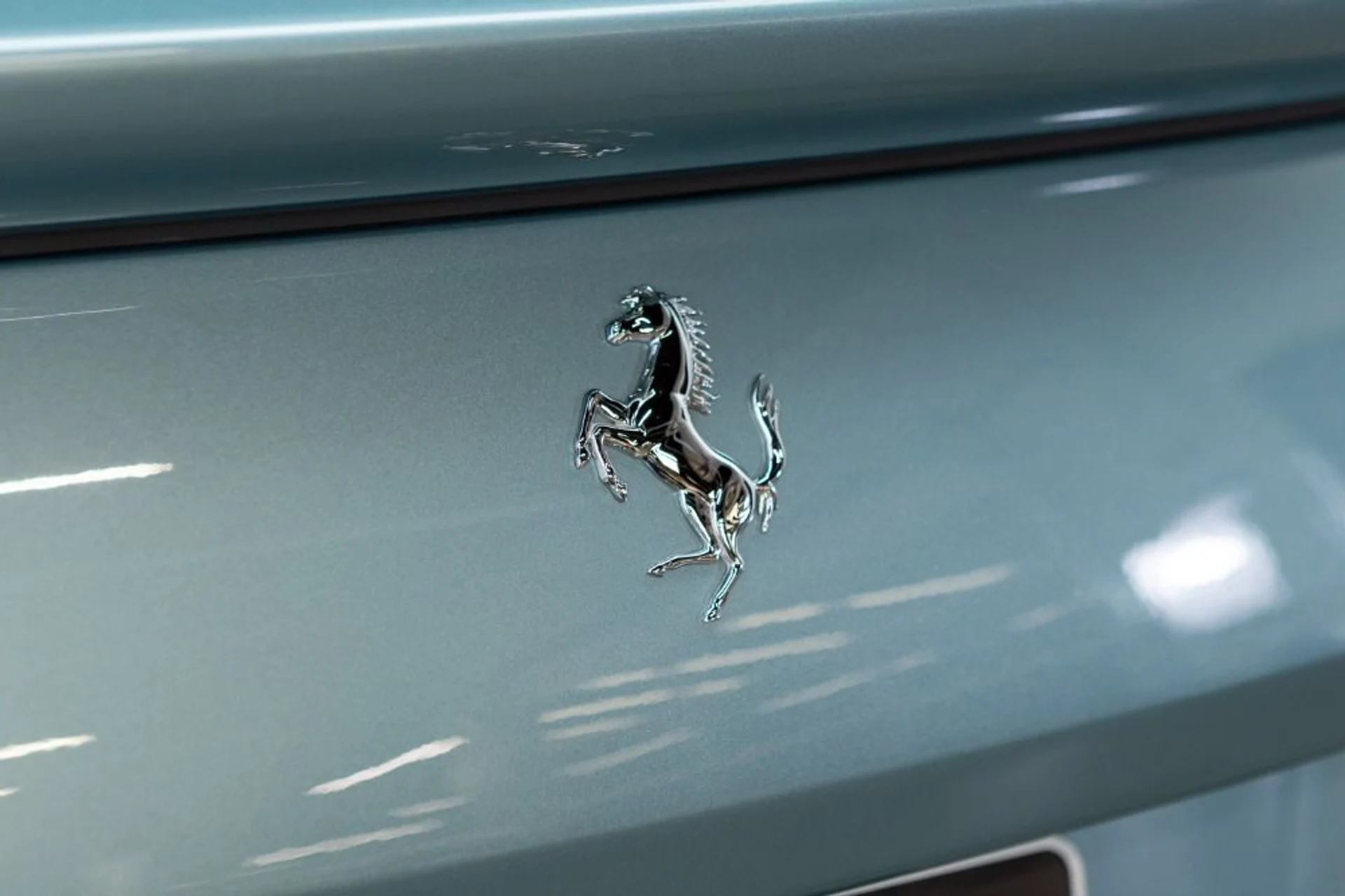 mph085_2676875723_Used_2024_Ferrari_Roma_Spider_a8d9e63386