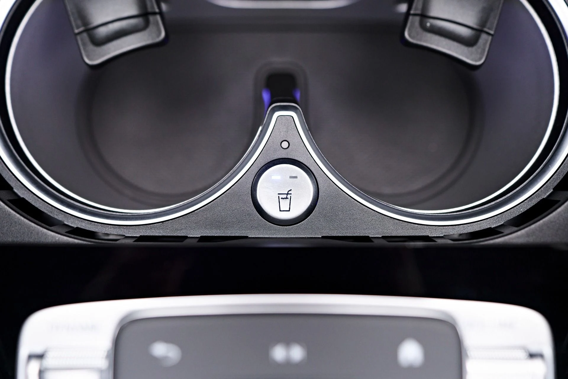 mph085_2793683732_Used_2023_Mercedes_Benz_GLS_Maybach_GLS_600_1762799282_0e273c00c6