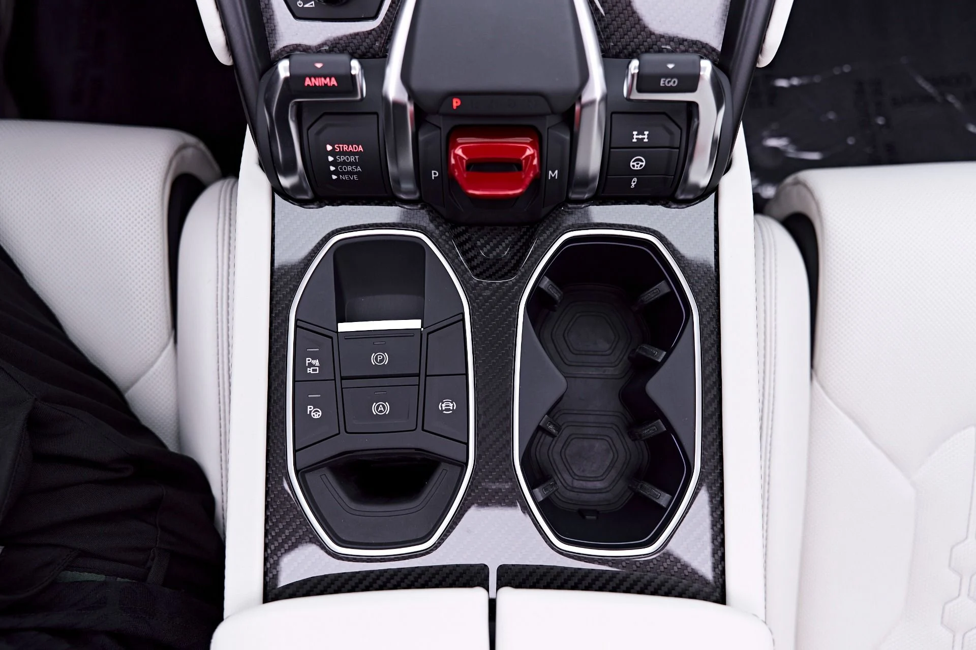 mph085_28330117_Used_2023_Lamborghini_Urus_S_1781910666_a901200b98