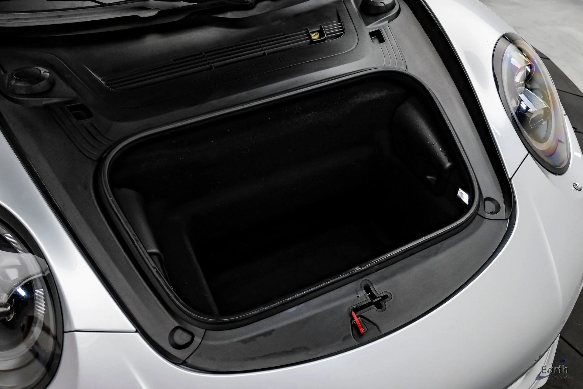 mph085_2921968467_ce3db915f9cc545f7bf36d15b8ffc9d1x_24ef19844c