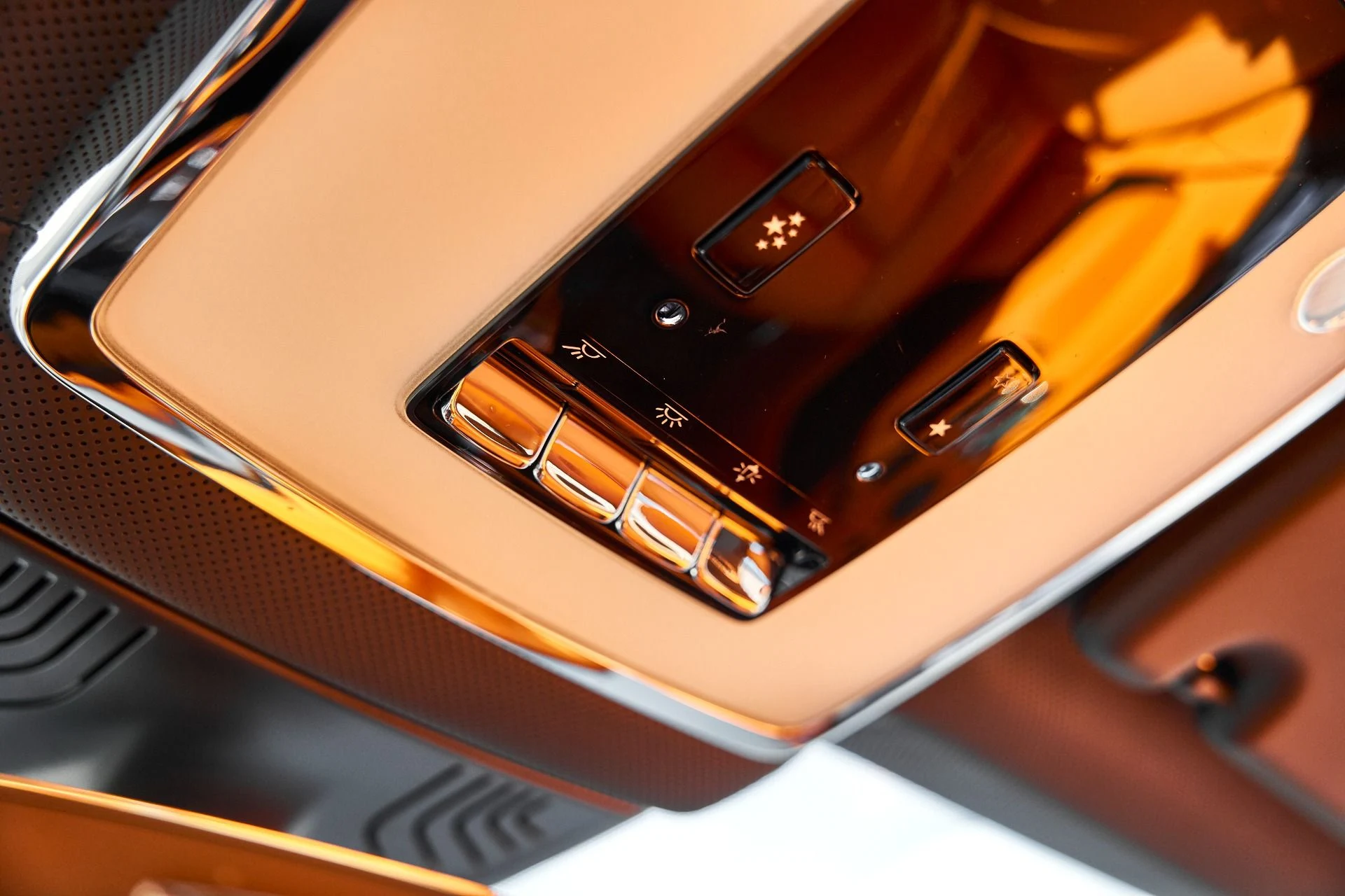 mph085_2924247470_Used_2025_Rolls_Royce_Cullinan_1766456763_9b39363251