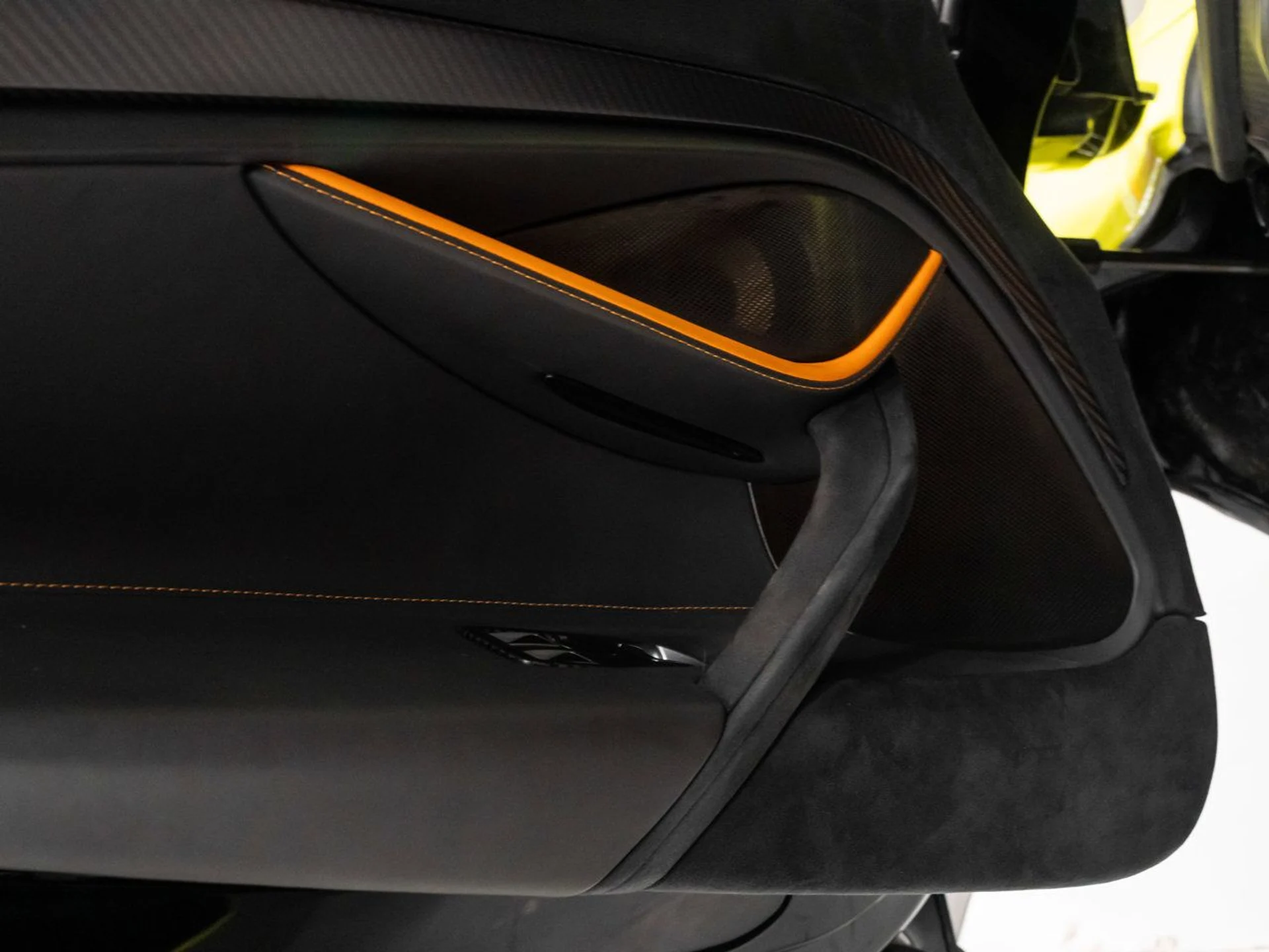 mph085_2958667200_mclaren_720s_2018_d7ca8b69a0