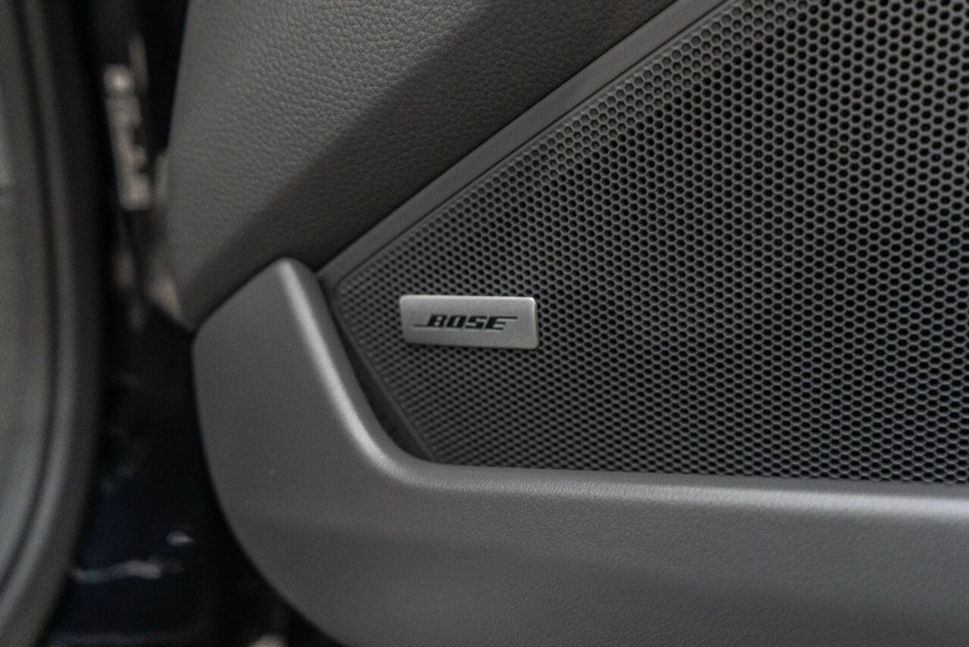 mph085_299569320_b969471793_1280_d4af367efb