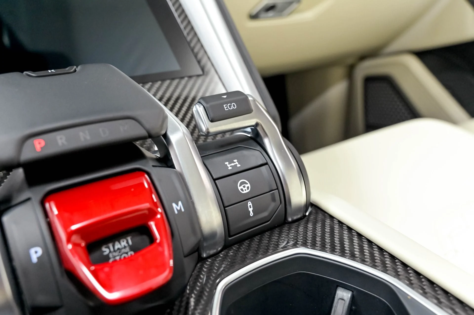 mph085_315509945_Used_2020_Lamborghini_Urus_1778528583_b0f96ee6b0