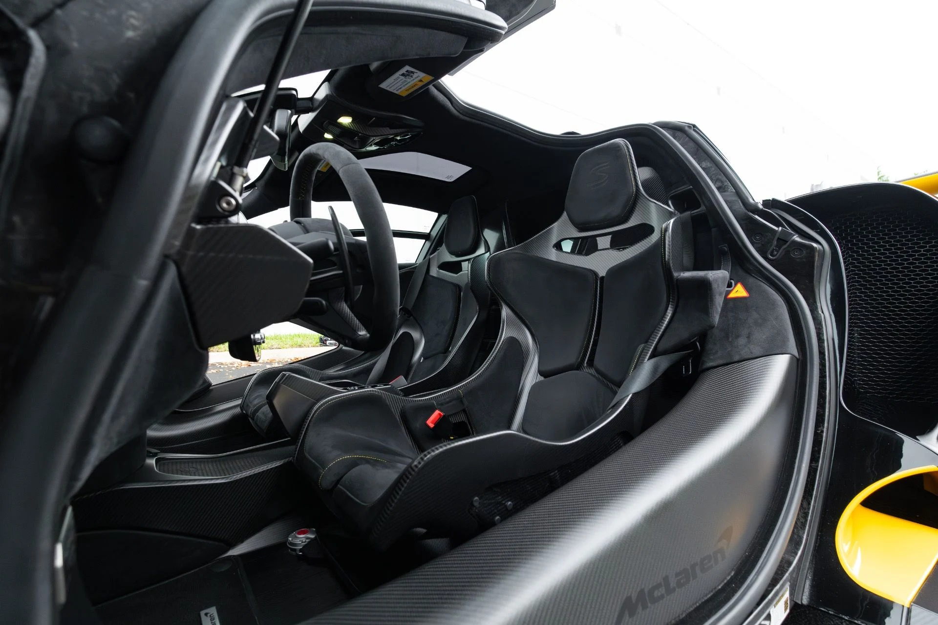 mph085_3204332755_Used_2019_Mc_Laren_Senna_1775186462_6f2ce4af0f