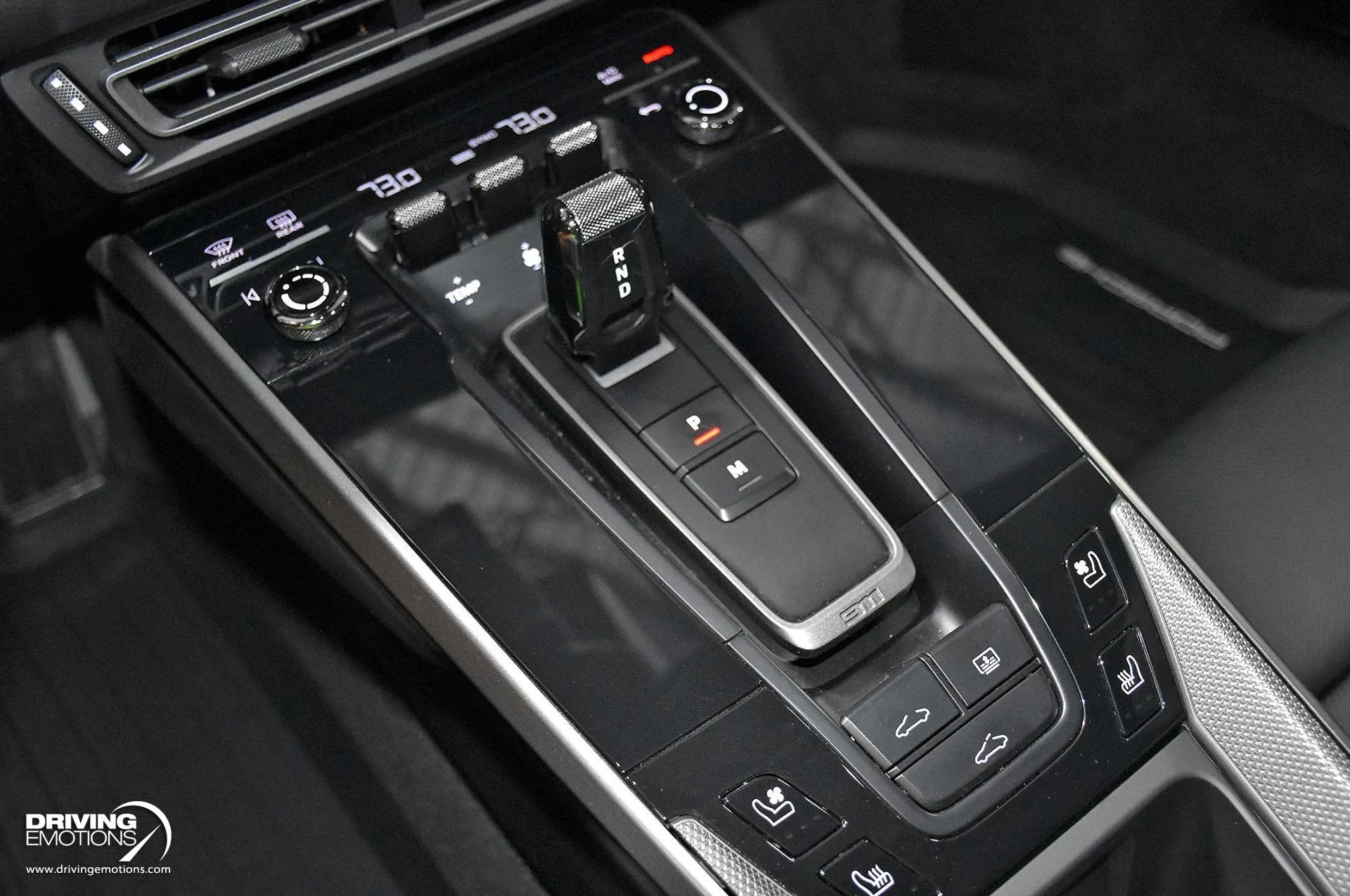 mph085_3383736781_865_p86_l_5206b4617b