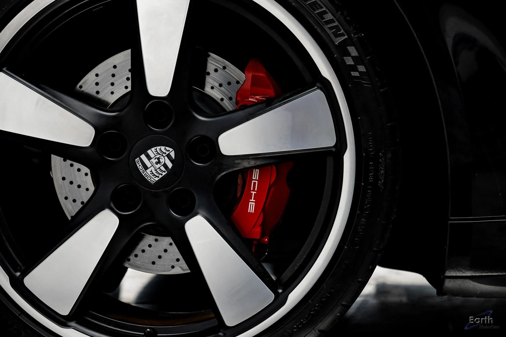 mph085_347426599_f4f1b108914140b10fce3b4d9b87638bx_bca6d37e3d