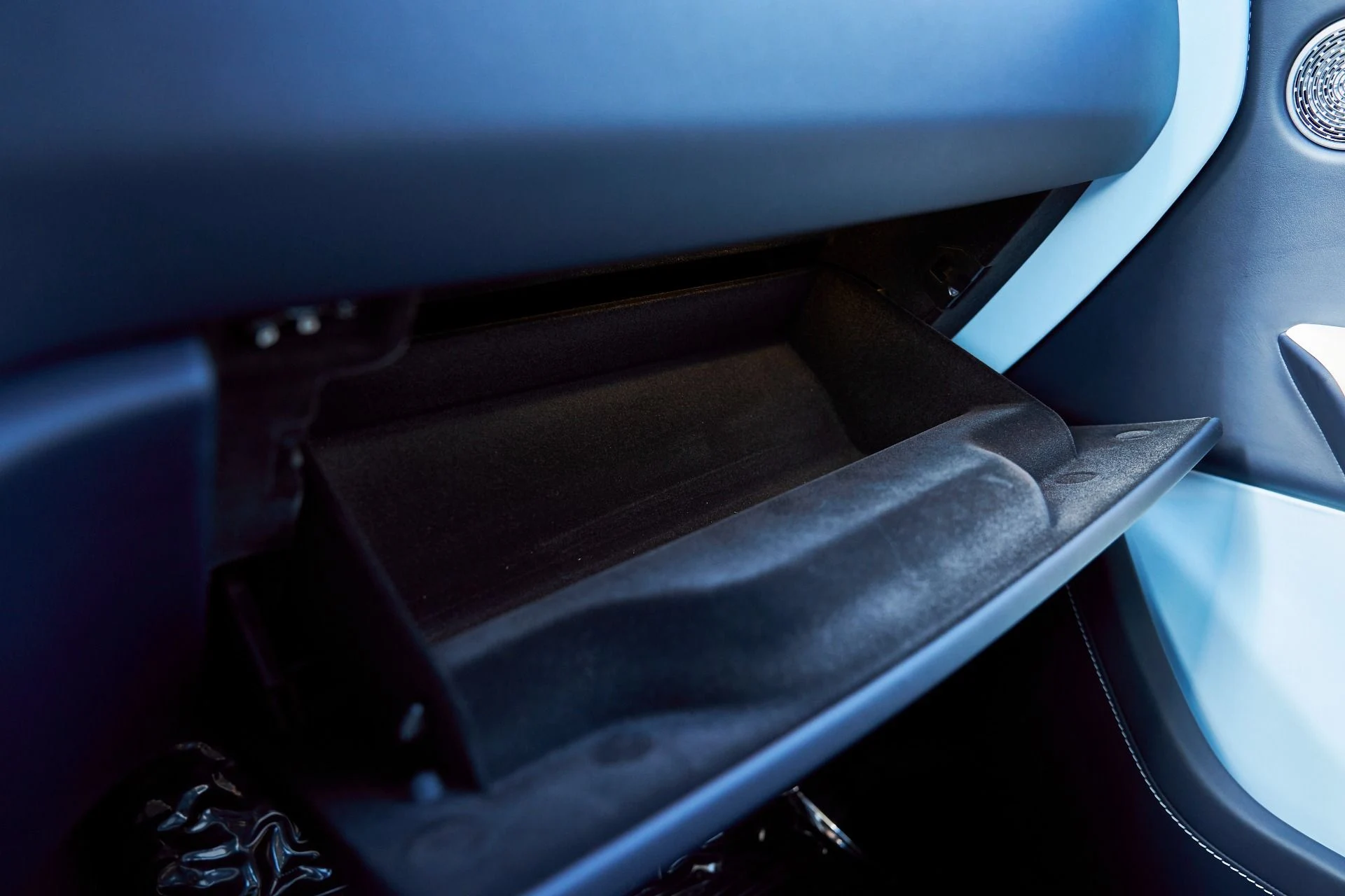 mph085_3597983704_Used_2022_Rolls_Royce_Cullinan_Base_1767400192_aba95bb4f4