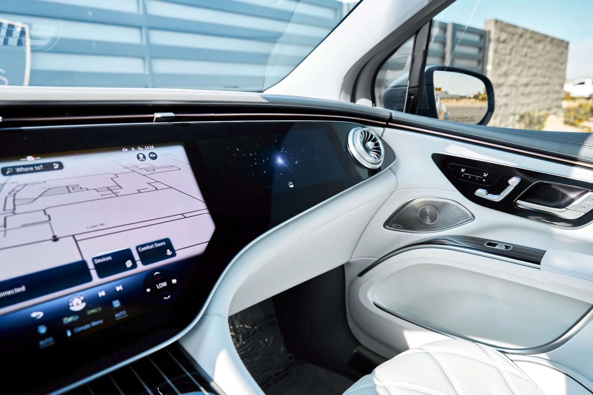 mph085_370547340_Used_2024_Mercedes_Benz_EQS_Maybach_EQS_680_1766456012_94c3eb5cc3