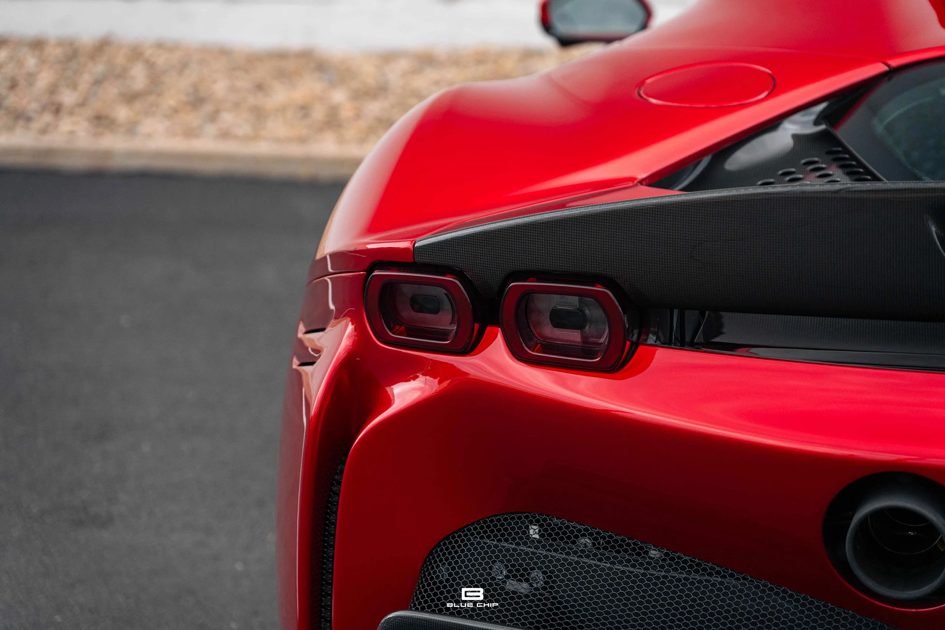 mph085_3765072361_6a6a8587f5e02192fdb66336_23796_202025_20_Ferrari_20_SF_90_20_Spider_20_Roso_20_Magma_86_9a6c3637bf
