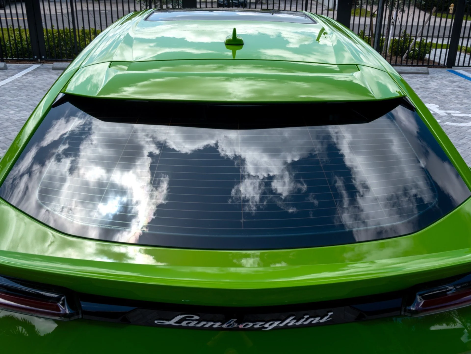 mph085_3890798618_Used_2024_Lamborghini_Urus_S_1775489557_6d9e3355cb