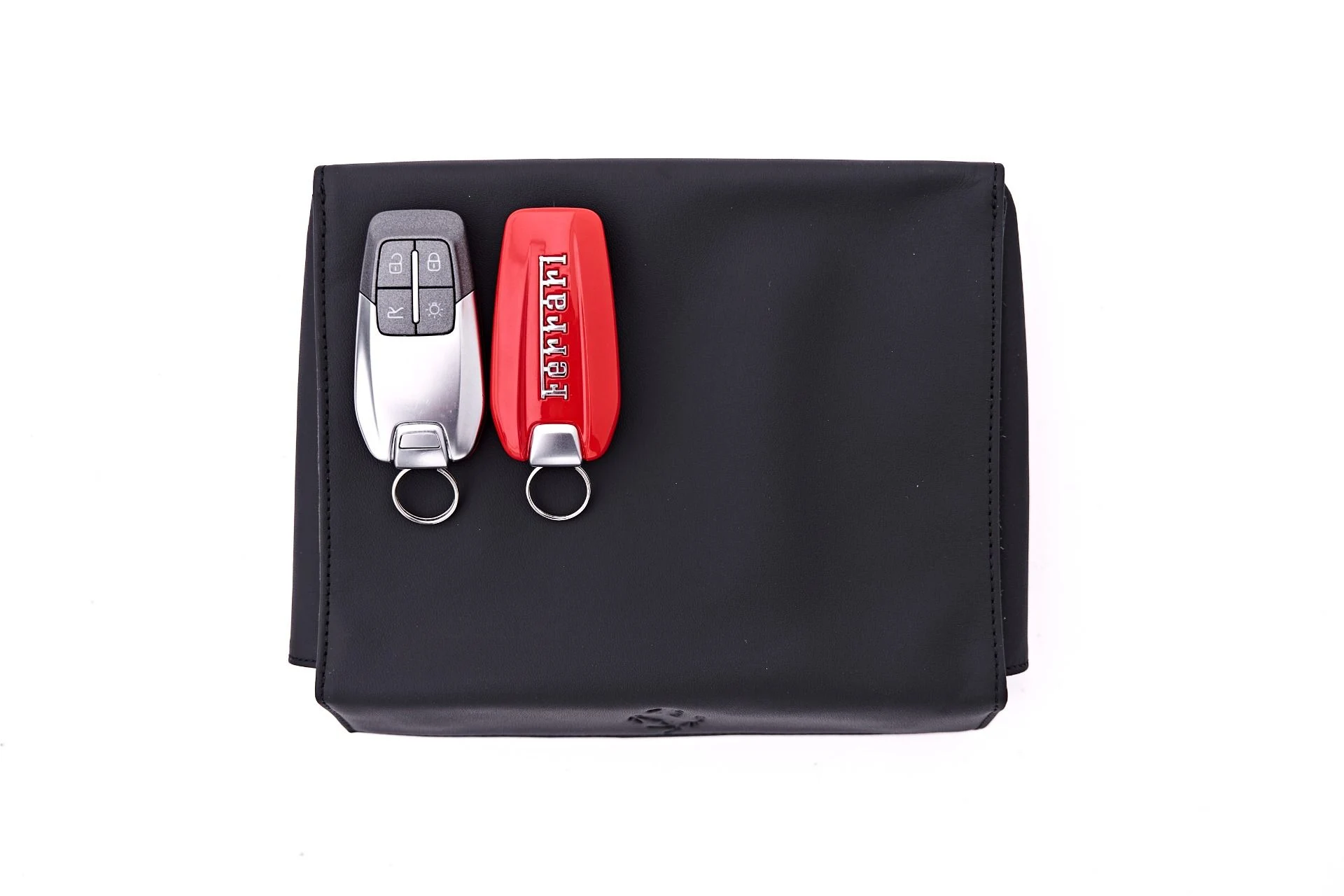 mph085_4104083651_Used_2022_Ferrari_Portofino_M_Base_1785971939_98625e0b7d